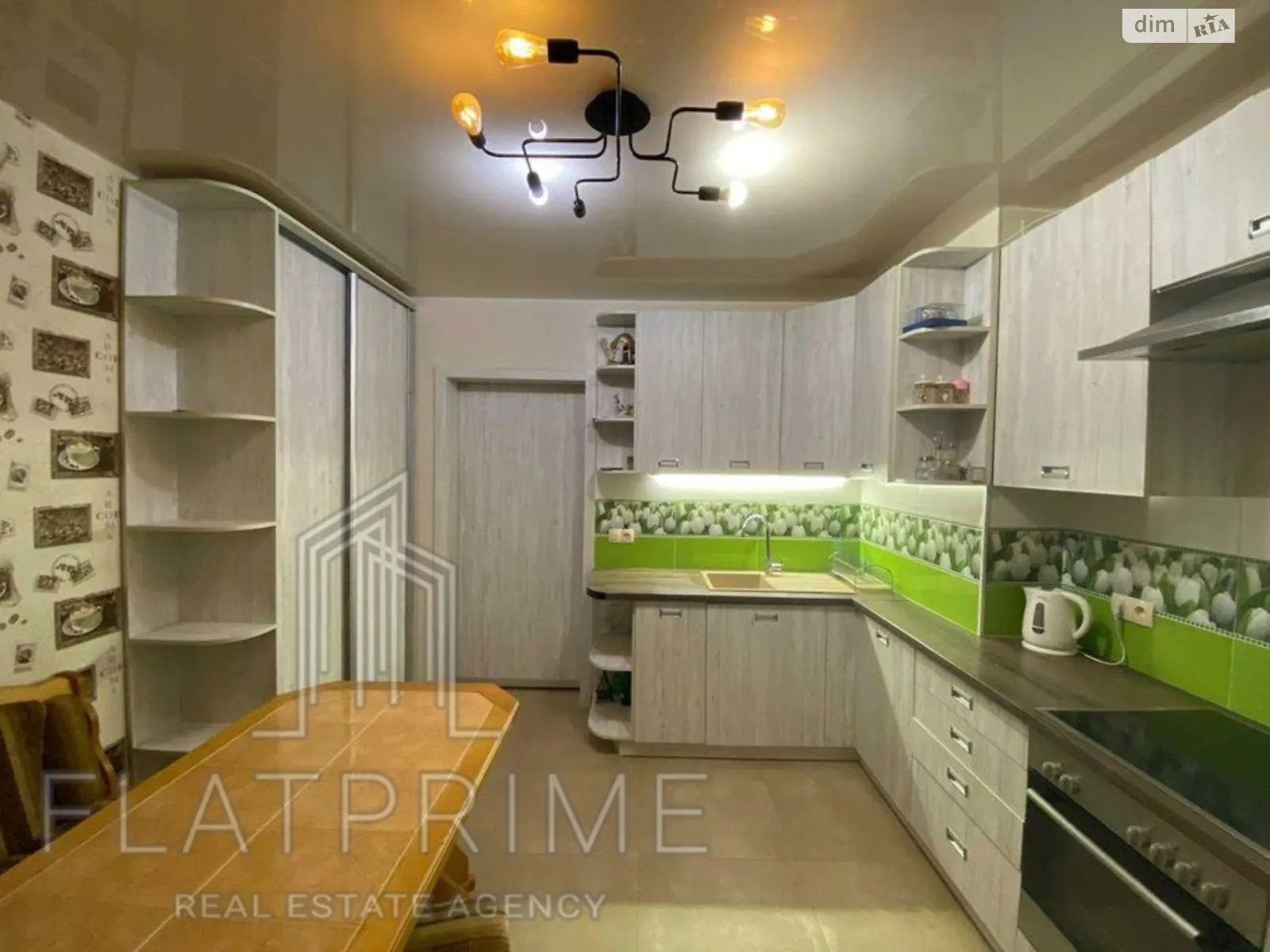 Продается 2-комнатная квартира 72 кв. м в Киеве, пер. Ясиноватский, 11 - фото 1