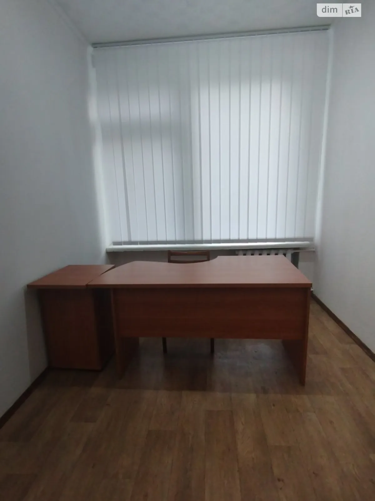 Здається в оренду офіс 18 кв. м в бізнес-центрі, цена: 2800 грн - фото 1