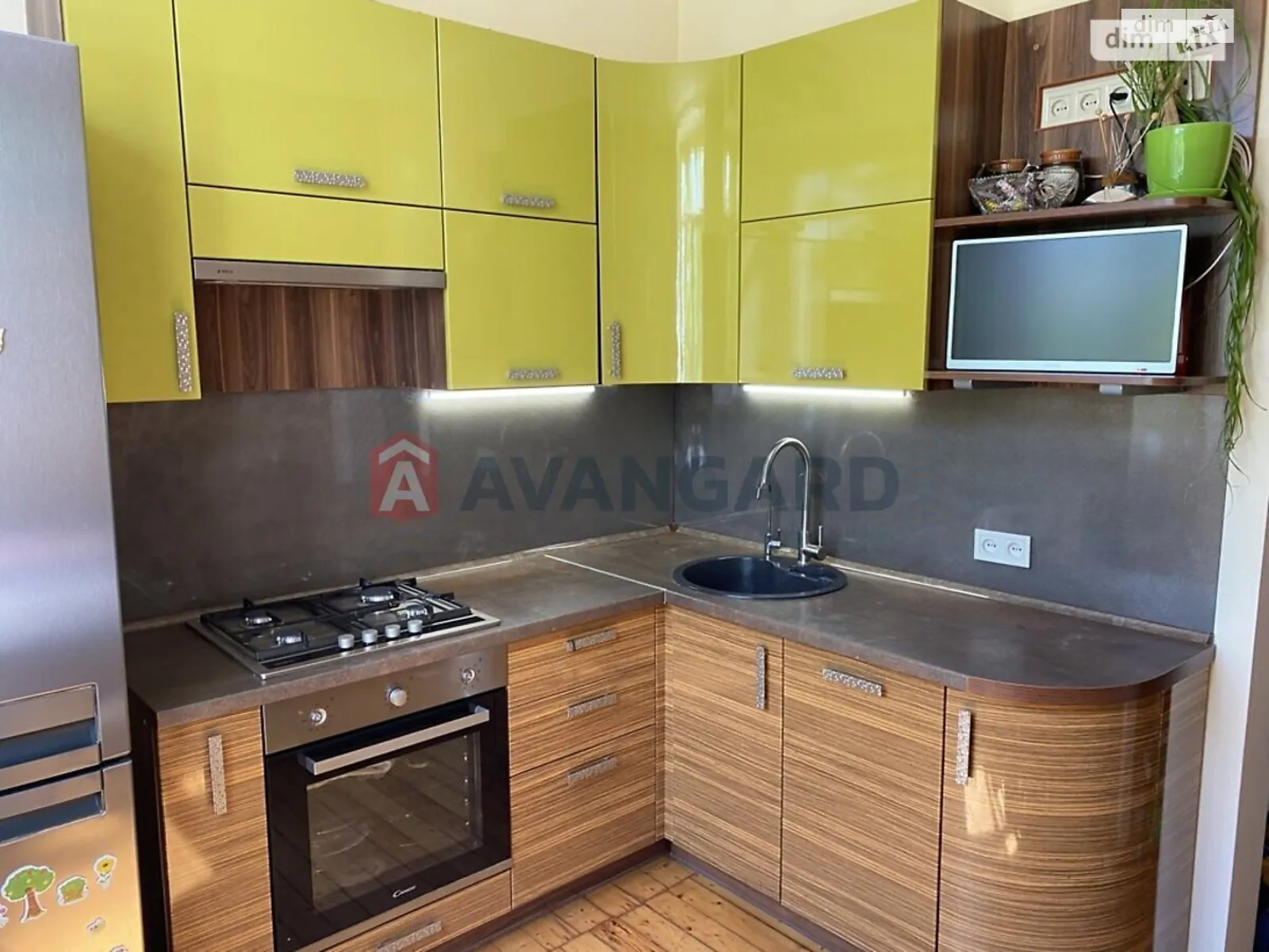2-комнатная квартира 52 кв. м в Запорожье, ул. Победы, 42 - фото 1