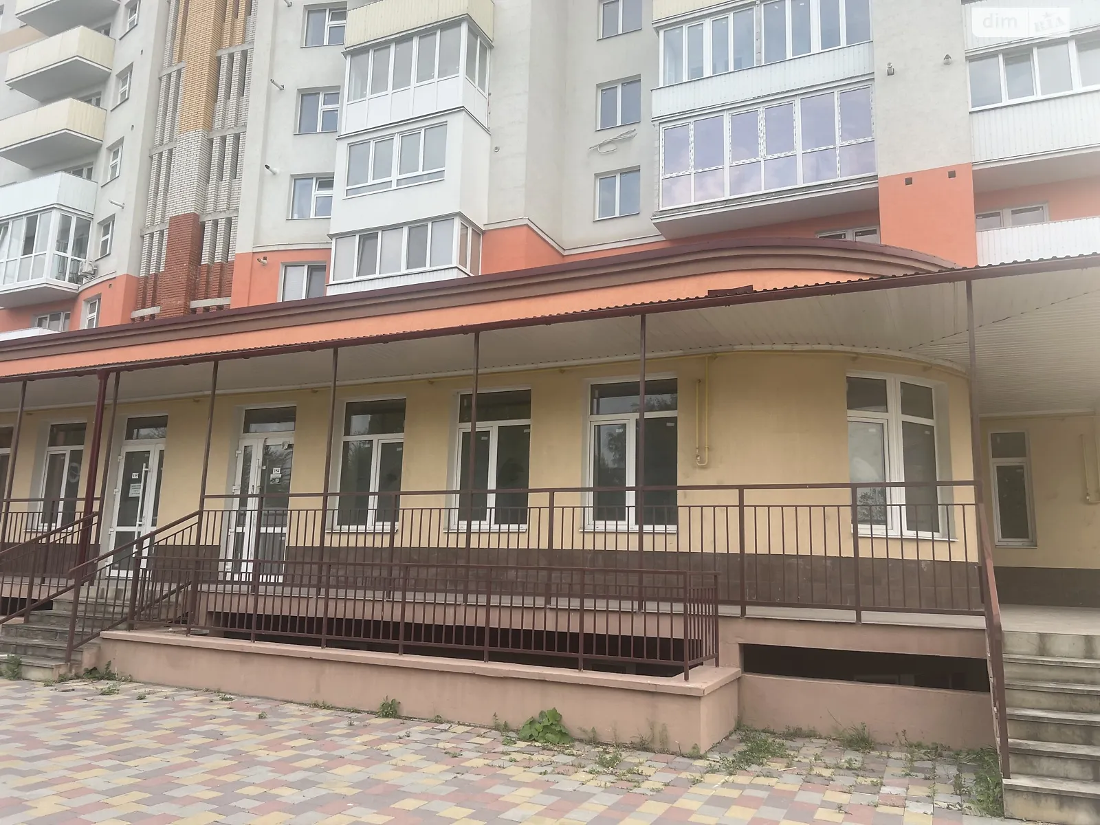 Сдается в аренду помещения свободного назначения 90 кв. м в 10-этажном здании, цена: 20000 грн - фото 1