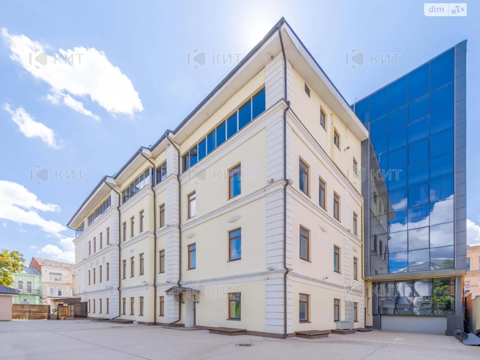 Здається в оренду офіс 3000 кв. м в бізнес-центрі, цена: 450000 грн - фото 1