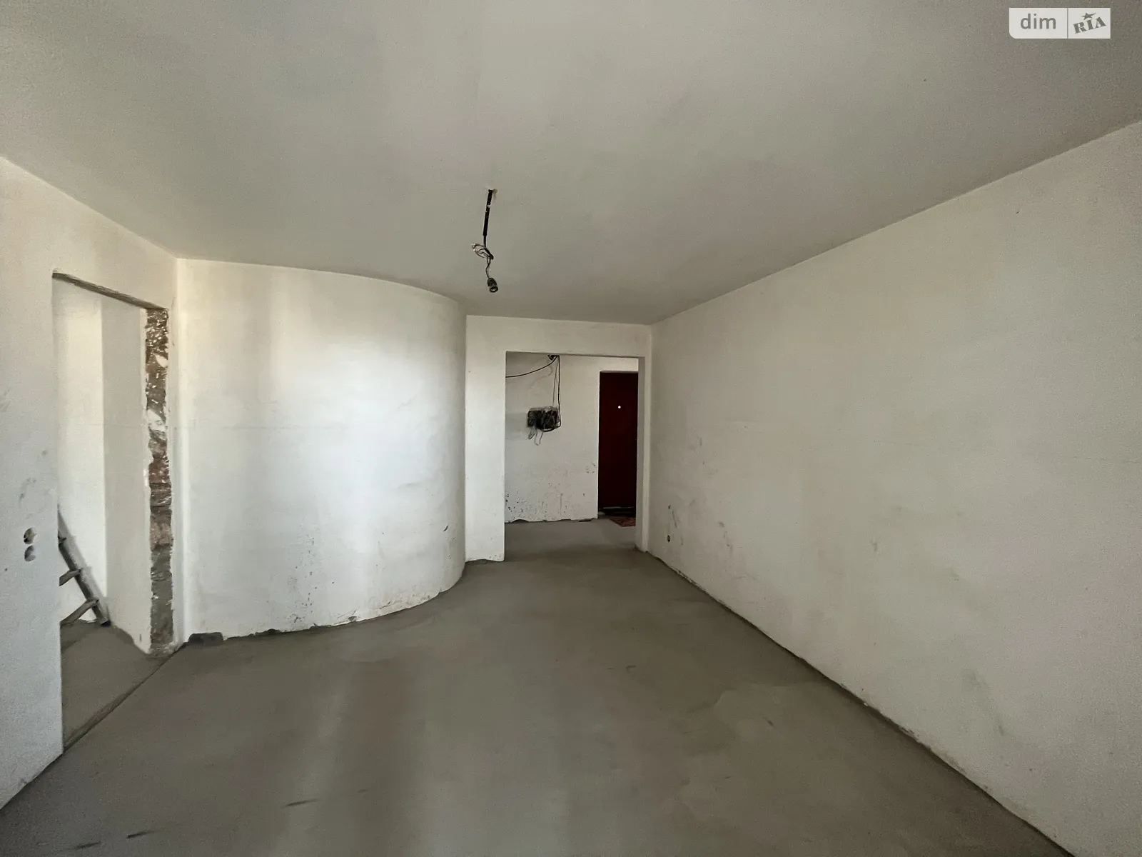 Продается 3-комнатная квартира 79.6 кв. м в Черновцах - фото 1