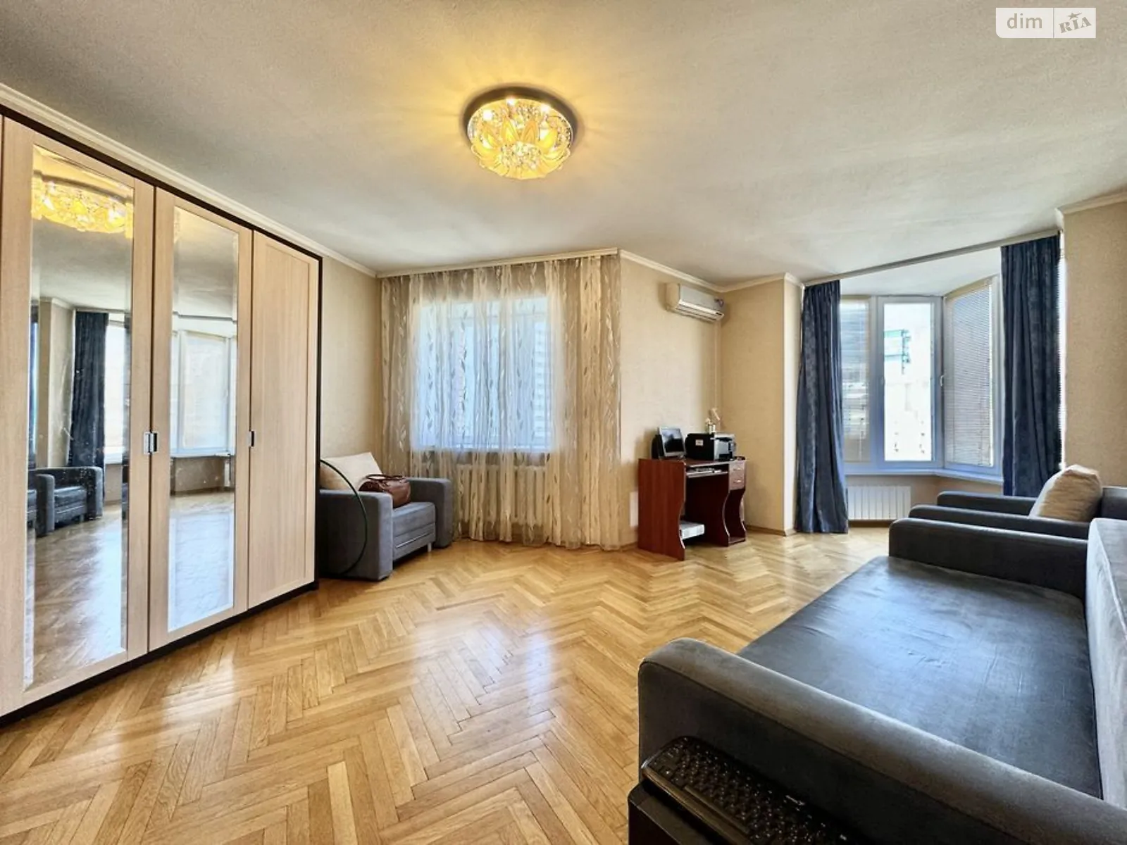 Продается 2-комнатная квартира 82 кв. м в Киеве, ул. Срибнокильская, 24 - фото 1