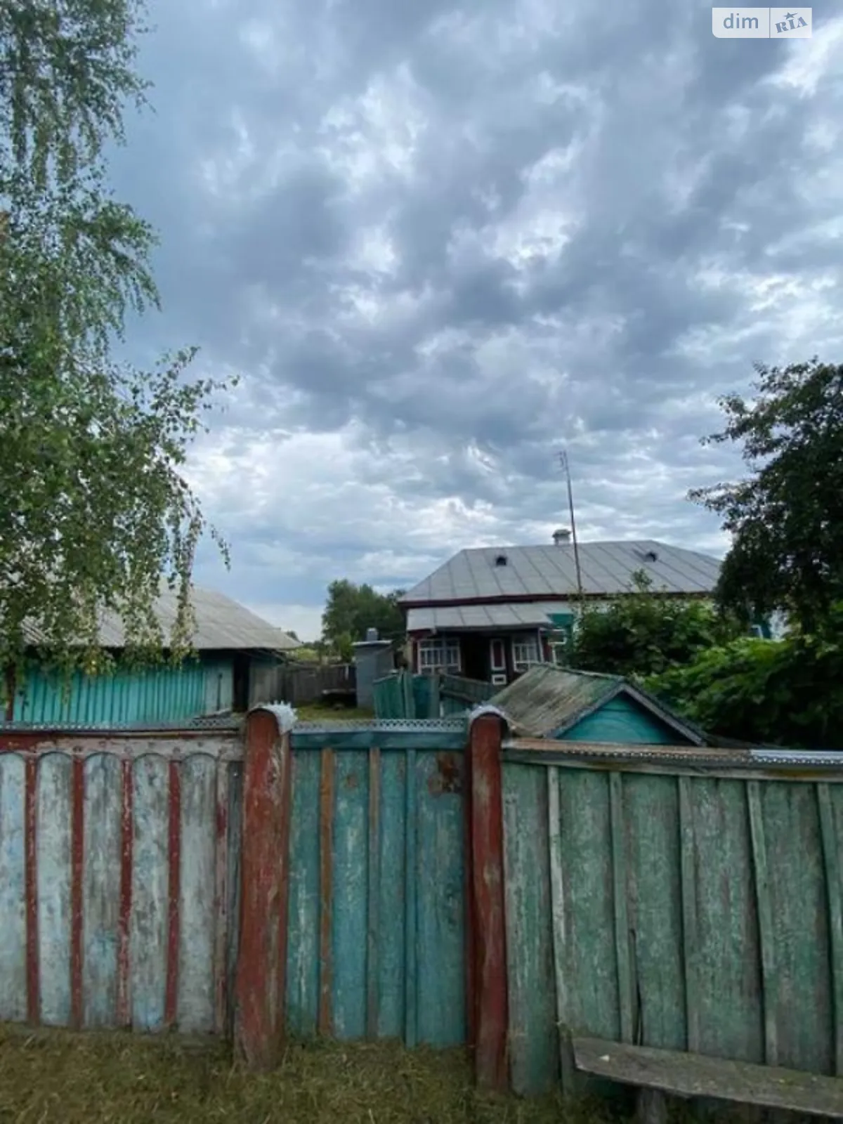 Продается одноэтажный дом 60 кв. м с гаражом, цена: 2000 $ - фото 1