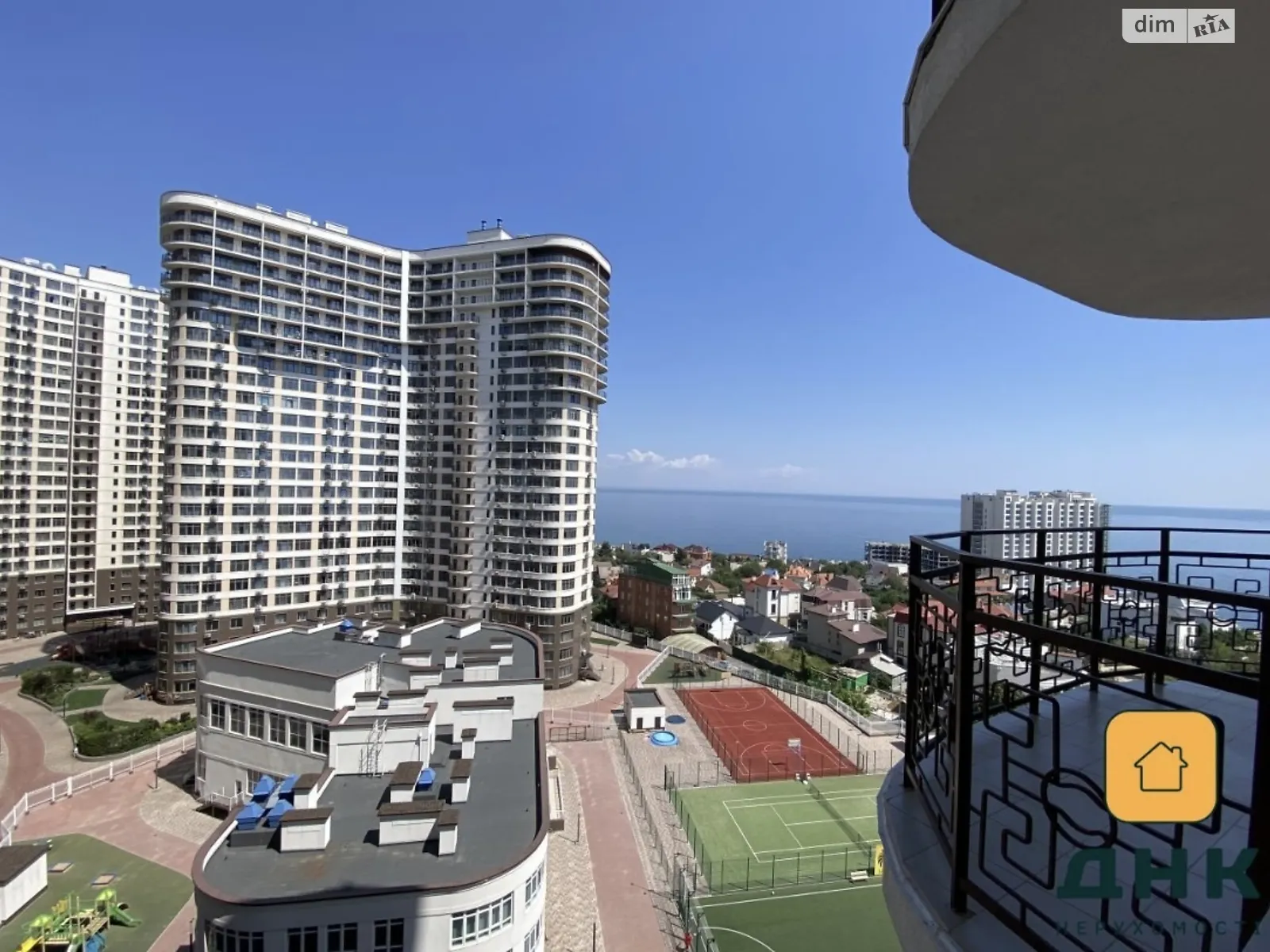 Продается 1-комнатная квартира 39 кв. м в Одессе, ул. Валерия Самофалова, 16А/6 - фото 1