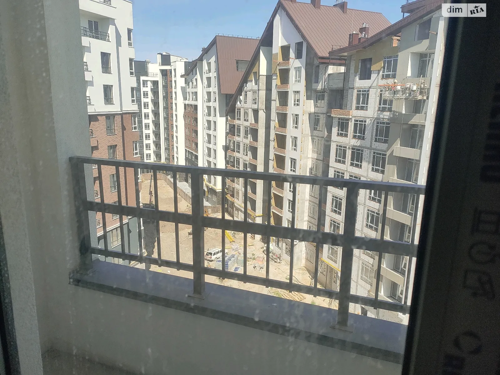 Продается 1-комнатная квартира 41.5 кв. м в Ирпене, пер. Озерный, 4 - фото 1
