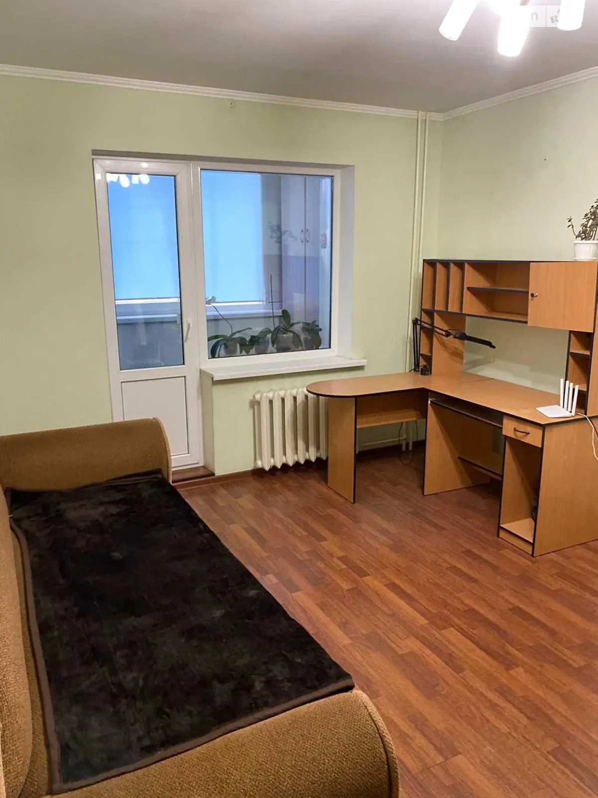Продается 3-комнатная квартира 84.3 кв. м в Киеве, ул. Алма-Атинская, 39Е - фото 1