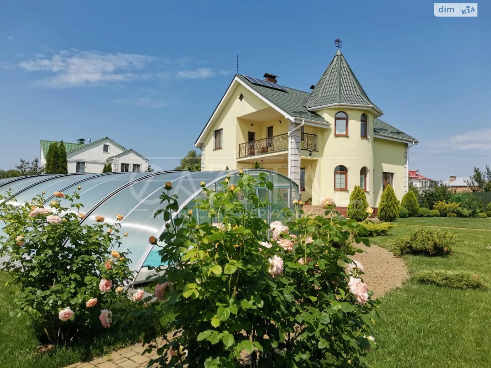 Сдается в аренду дом на 2 этажа 362 кв. м с террасой, цена: 1400 $ - фото 1