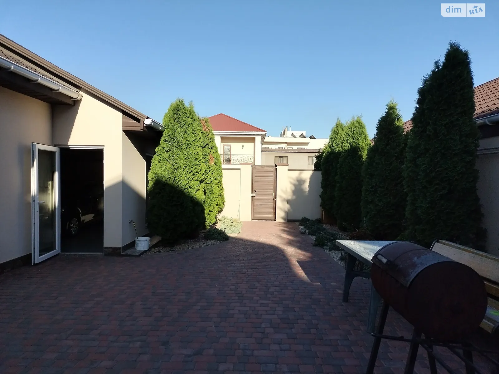 Продается дом на 2 этажа 180 кв. м с балконом, цена: 430000 $ - фото 1