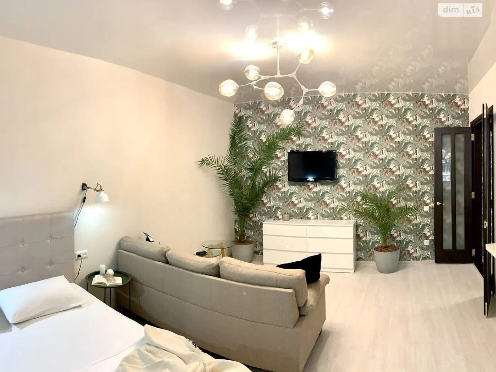 Продается 2-комнатная квартира 49.5 кв. м в Николаеве, ул. Спасская, 26 - фото 1