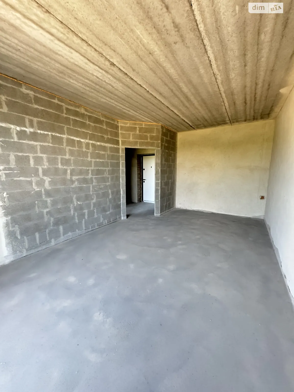 Продається 1-кімнатна квартира 38 кв. м у Гостомелі, вул. Українська - фото 1