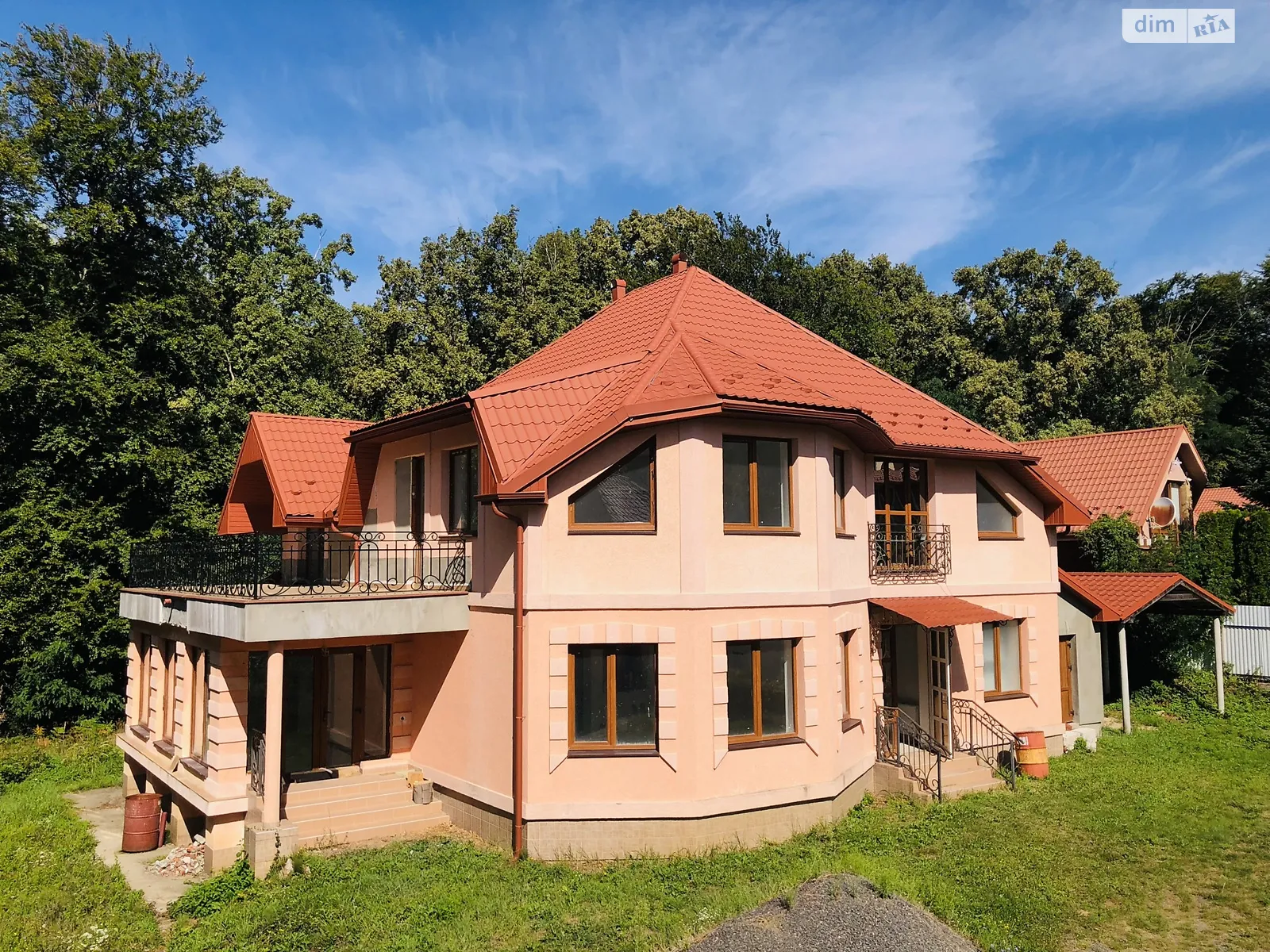 Продается дом на 2 этажа 335.7 кв. м с бассейном, цена: 395000 $ - фото 1