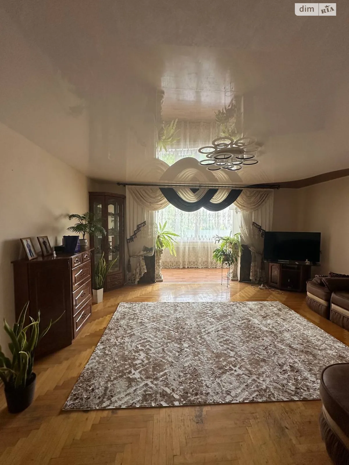 Продается 3-комнатная квартира 80.3 кв. м в Ивано-Франковске, ул. Урожайная - фото 1