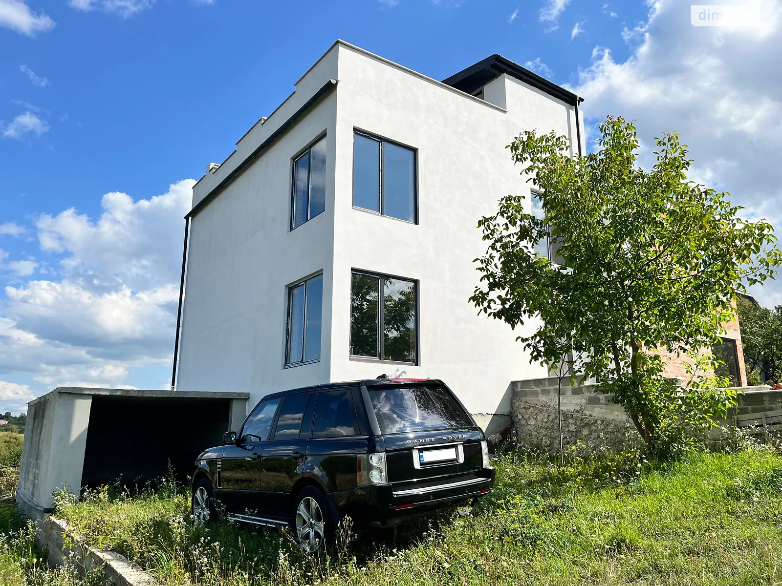 Продается дом на 3 этажа 380 кв. м с террасой, цена: 84900 $ - фото 1