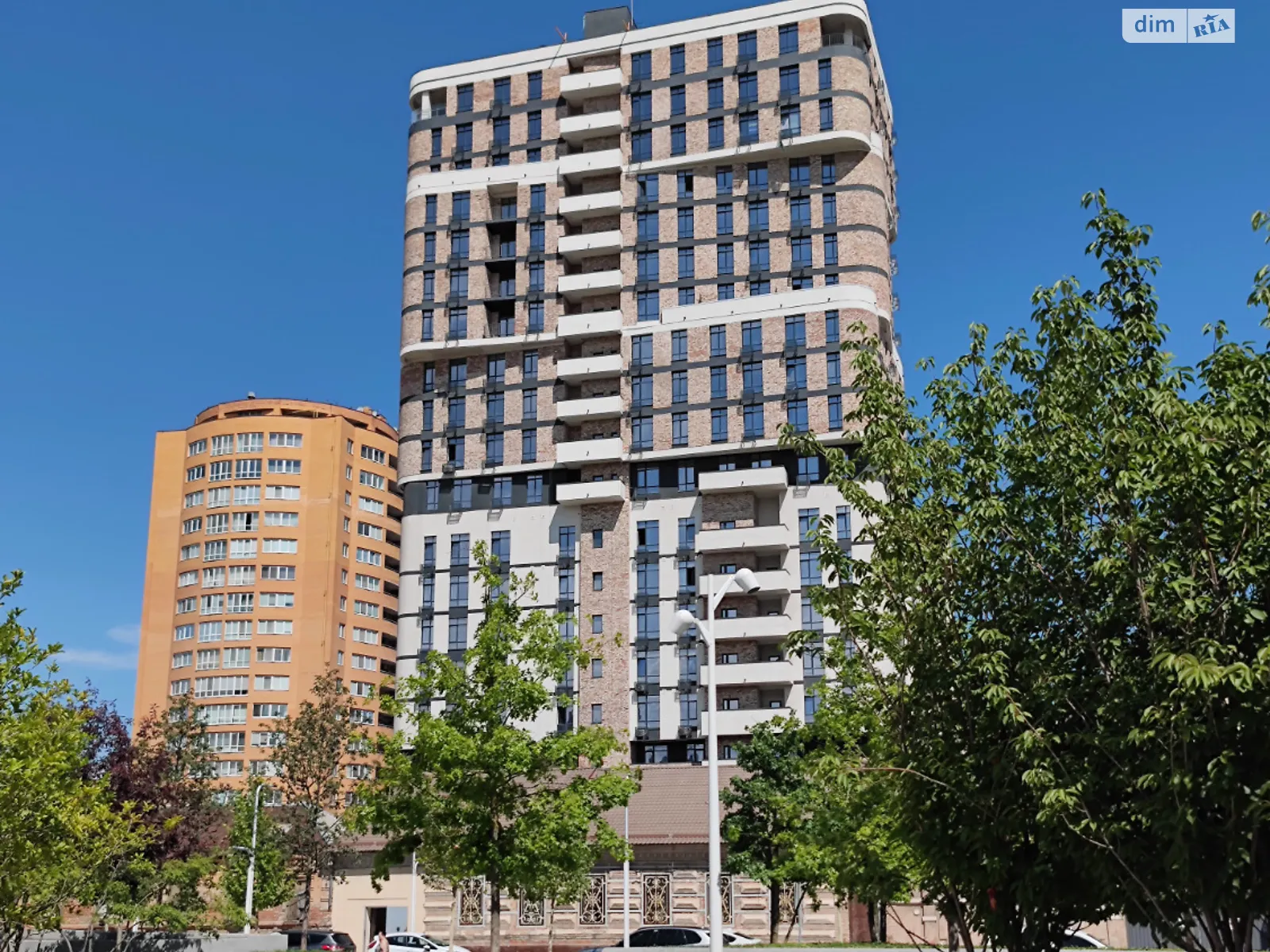 Здається в оренду офіс 106 кв. м в бізнес-центрі, цена: 1590 $ - фото 1