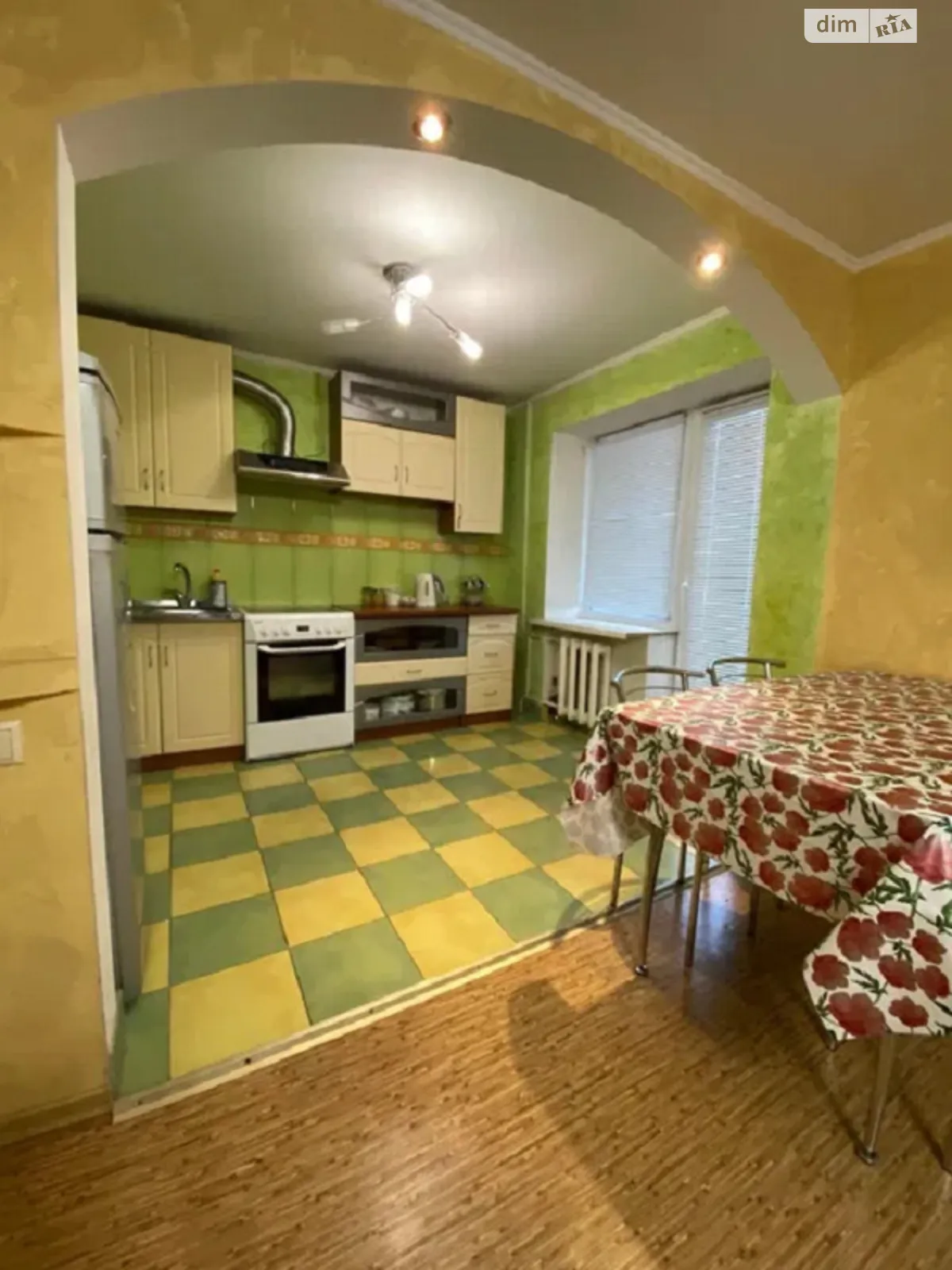 Продается 2-комнатная квартира 69.1 кв. м в Черноморске, цена: 44000 $ - фото 1