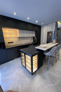 Продажа квартиры, Львов, р‑н. Подзамче, Черновола Вячеслава проспект, дом 16А