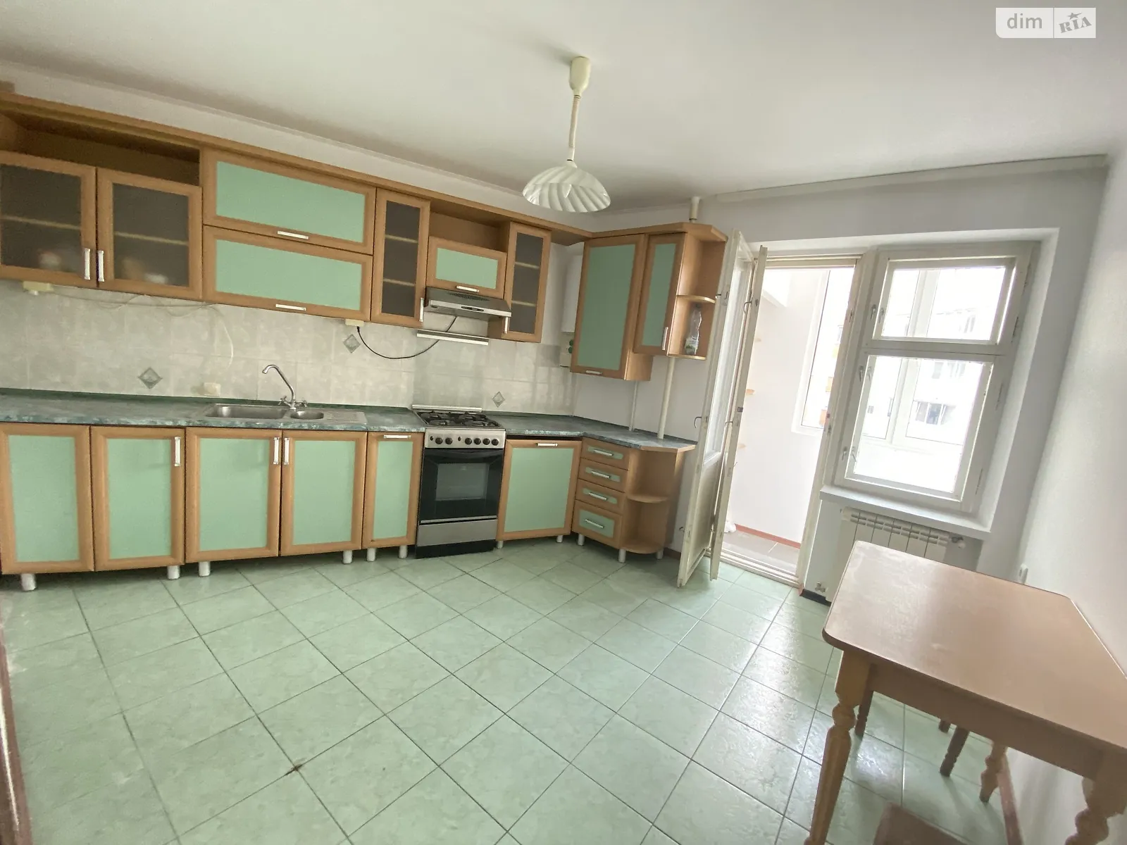 3-комнатная квартира 96 кв. м в Тернополе, ул. Над Яром, 1 - фото 1
