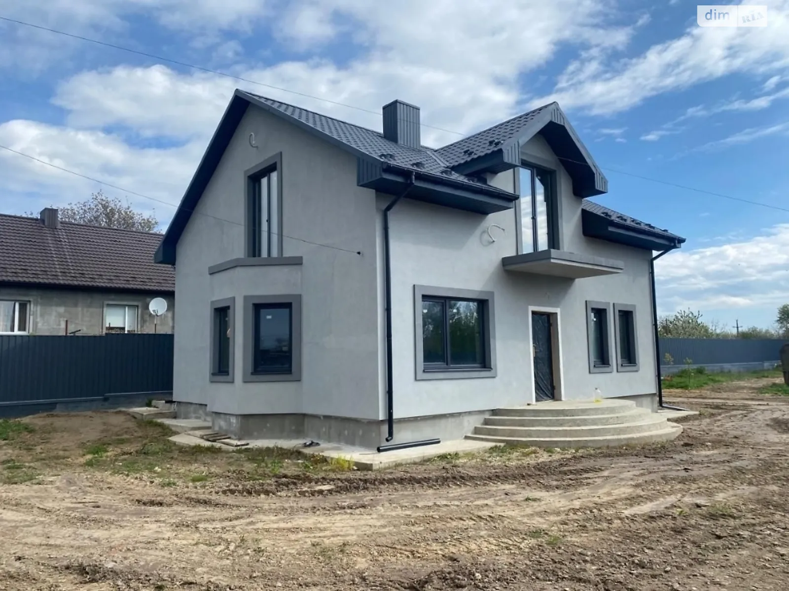 Продается дом на 2 этажа 175 кв. м с участком, цена: 82000 $ - фото 1