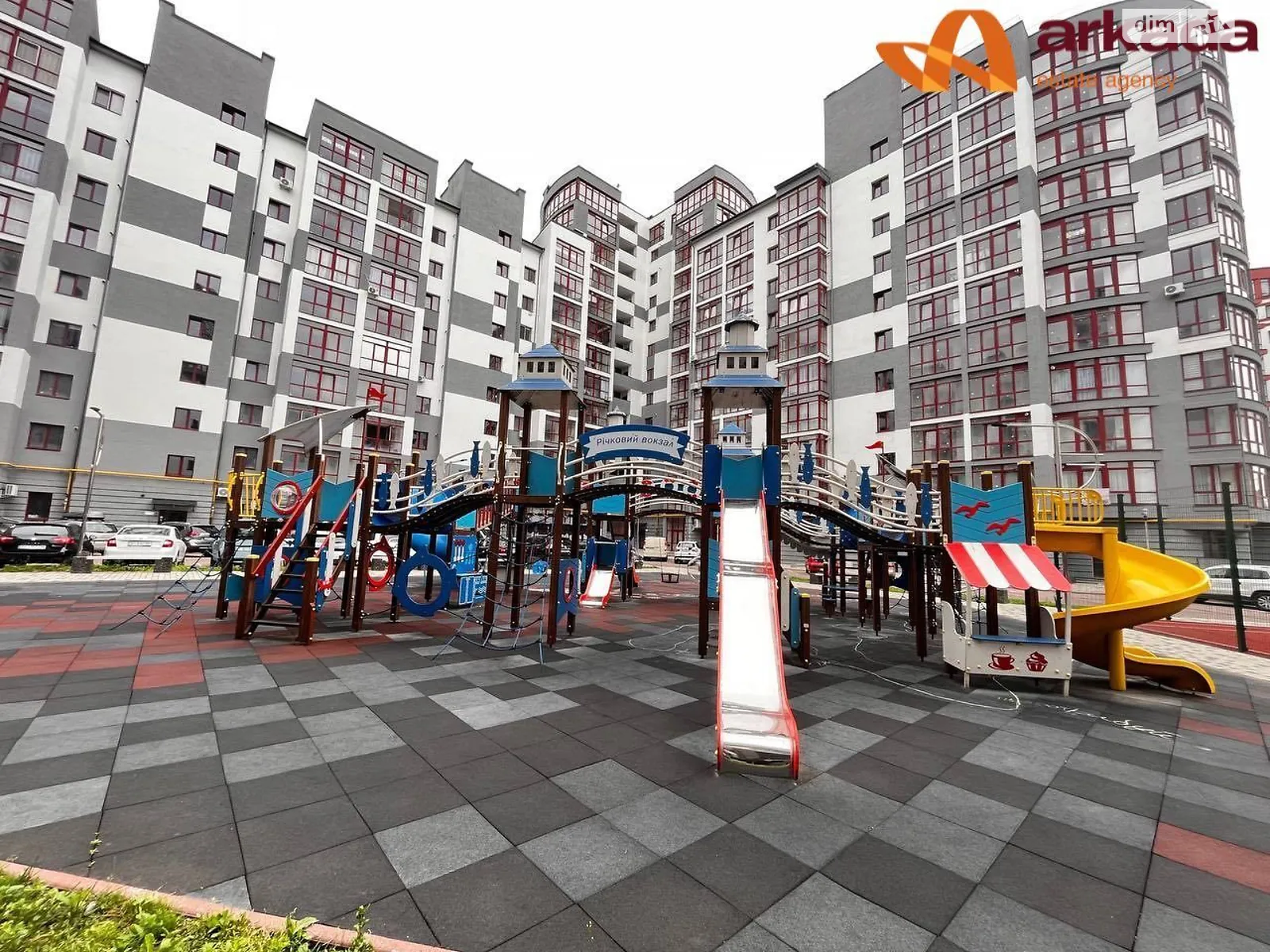 Продается 3-комнатная квартира 80 кв. м в Волчинце, ул. Европейская - фото 1