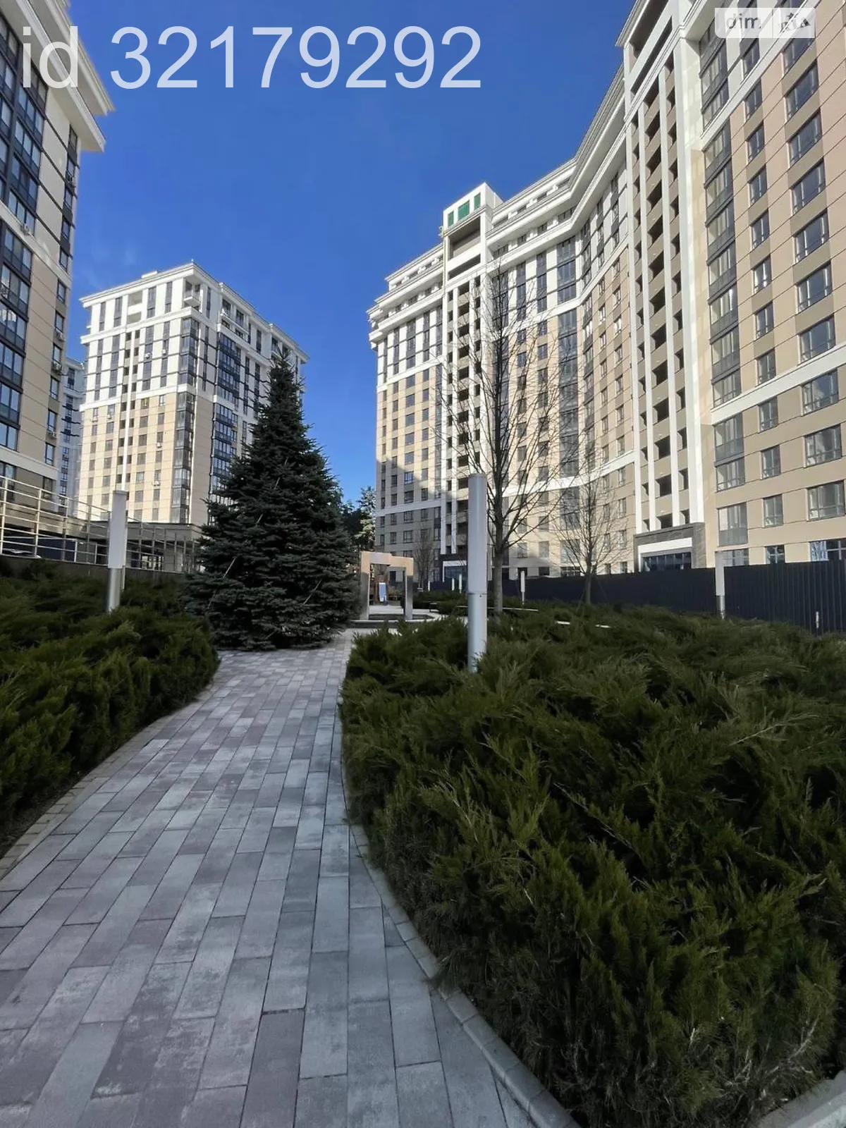 Продается 2-комнатная квартира 70.9 кв. м в Ирпене, ул. Университетская(Карла Маркса), 3/6 - фото 1