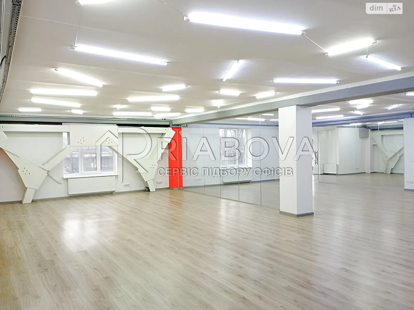Сдается в аренду офис 181.4 кв. м в бизнес-центре, цена: 91775 грн - фото 1