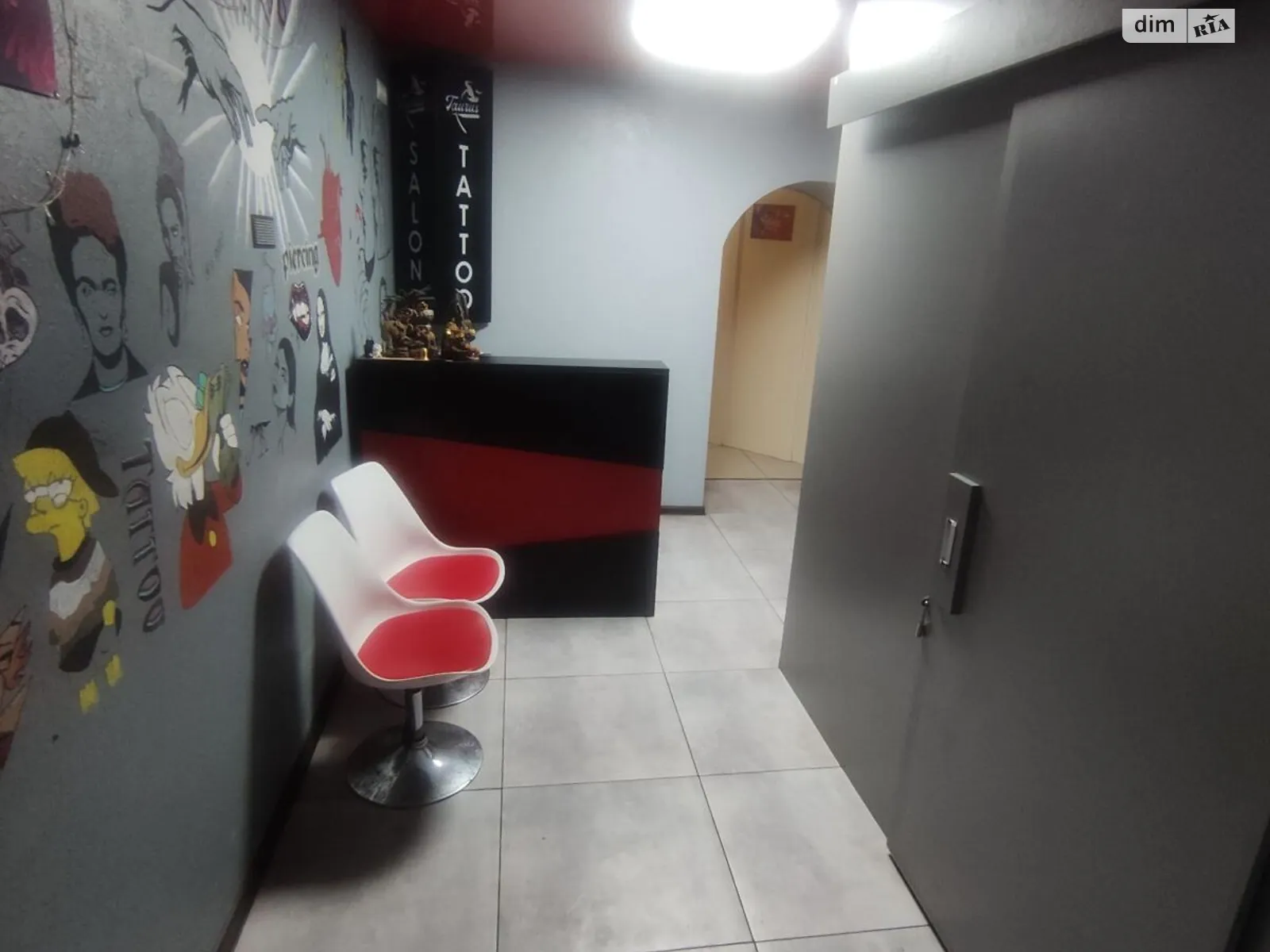 Продається приміщення вільного призначення 65.6 кв. м в 3-поверховій будівлі, цена: 38000 $ - фото 1