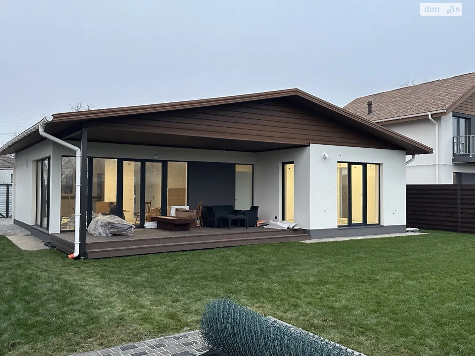 Продается одноэтажный дом 104 кв. м с подвалом, цена: 73000 $ - фото 1