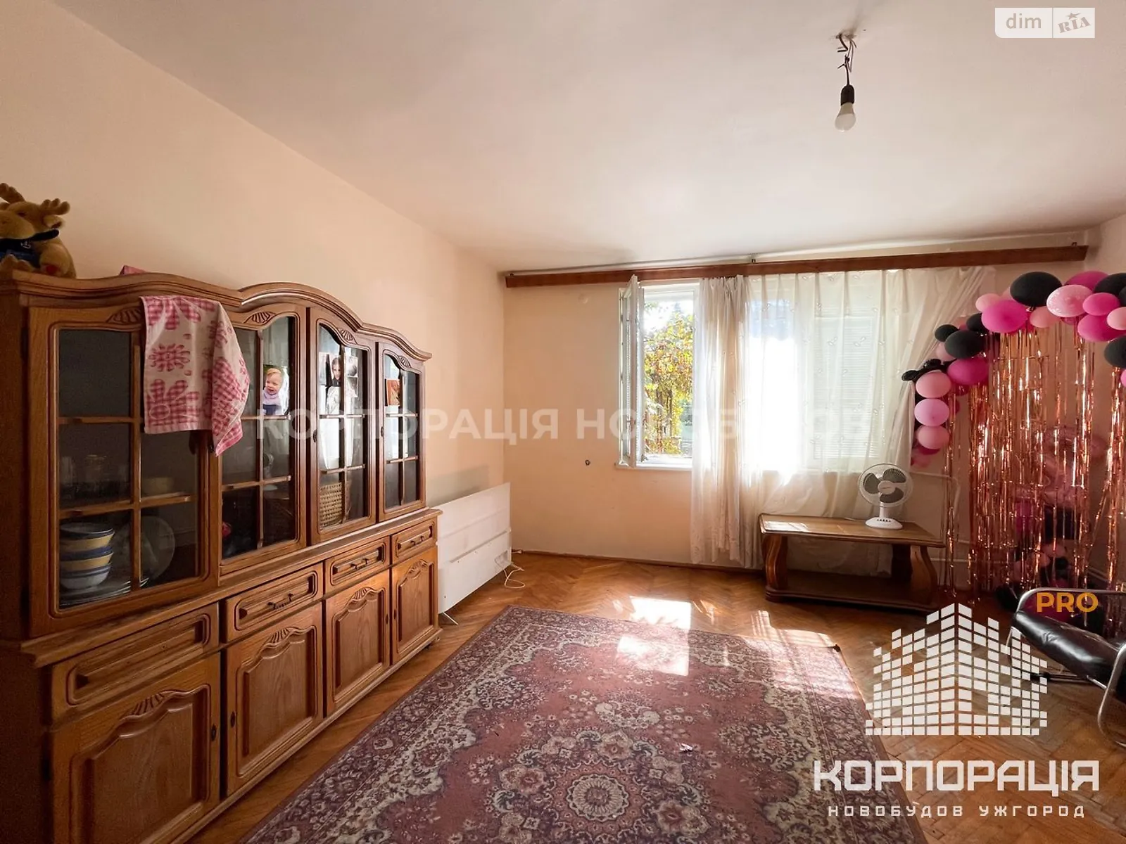 Продается дом на 3 этажа 360 кв. м с балконом, цена: 85000 $ - фото 1