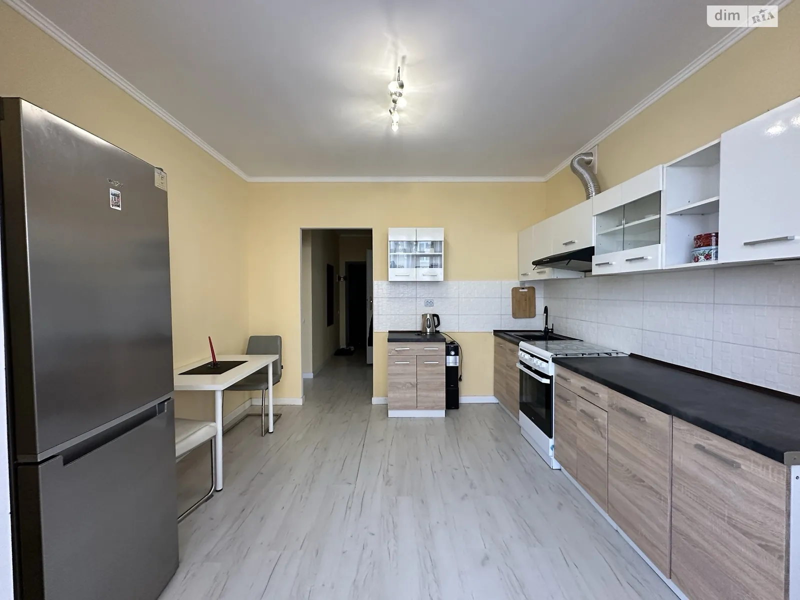 Продается 1-комнатная квартира 41.5 кв. м в Ивано-Франковске, ул. Бельведерська, 35 - фото 1