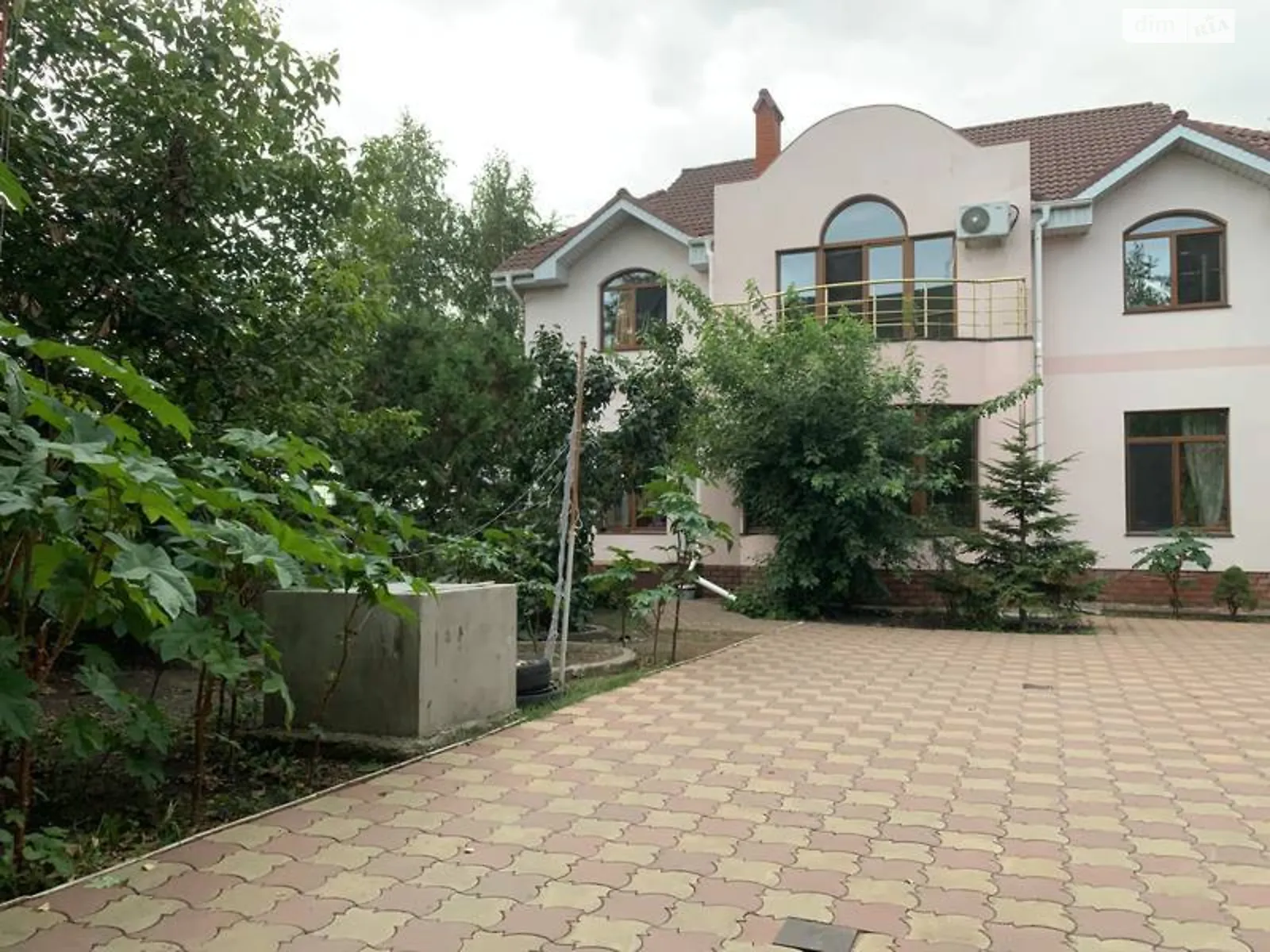 Продается дом на 2 этажа 586.5 кв. м с террасой, цена: 150000 $ - фото 1