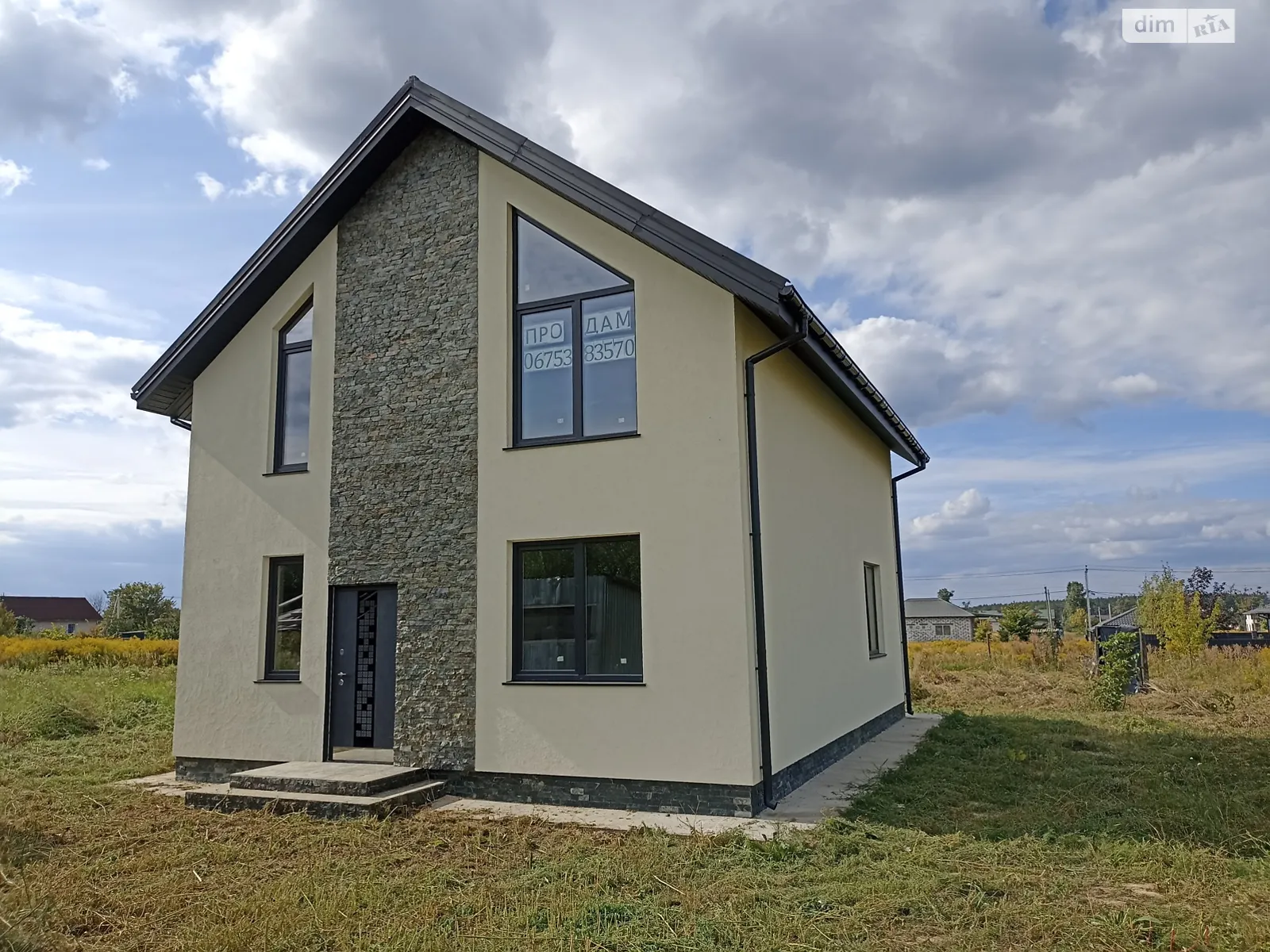 Продается дом на 2 этажа 136 кв. м с камином, цена: 120000 $ - фото 1