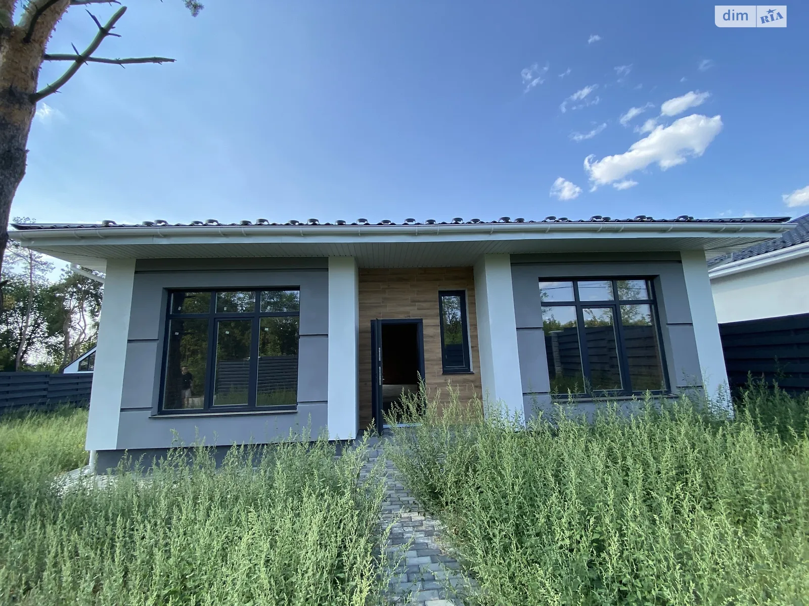 Продається одноповерховий будинок 115 кв. м з подвалом, цена: 100000 $ - фото 1