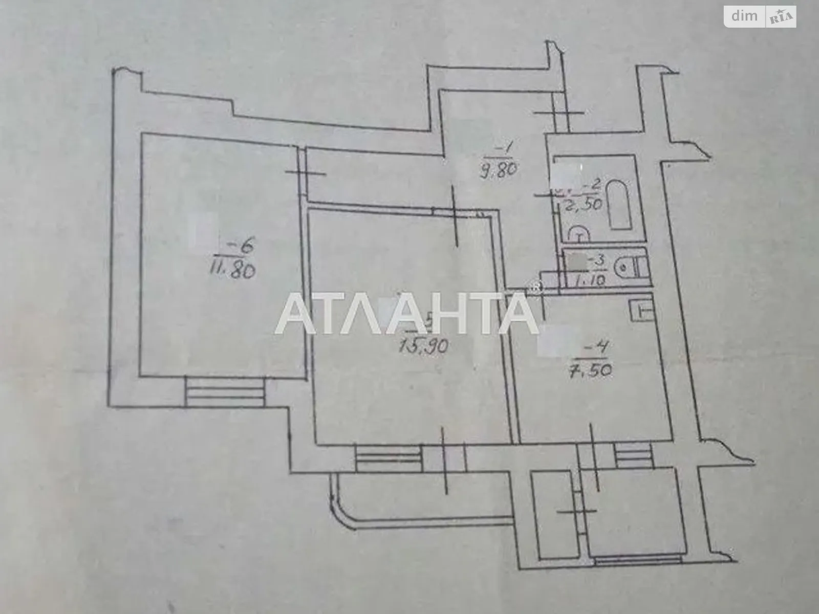 Продается 2-комнатная квартира 55.2 кв. м в Черновцах, ул. Русская - фото 1