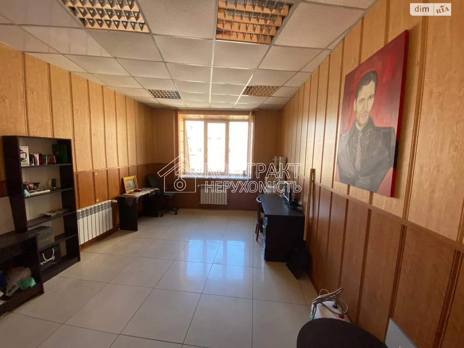 Продается офис 92 кв. м в бизнес-центре, цена: 50000 $ - фото 1