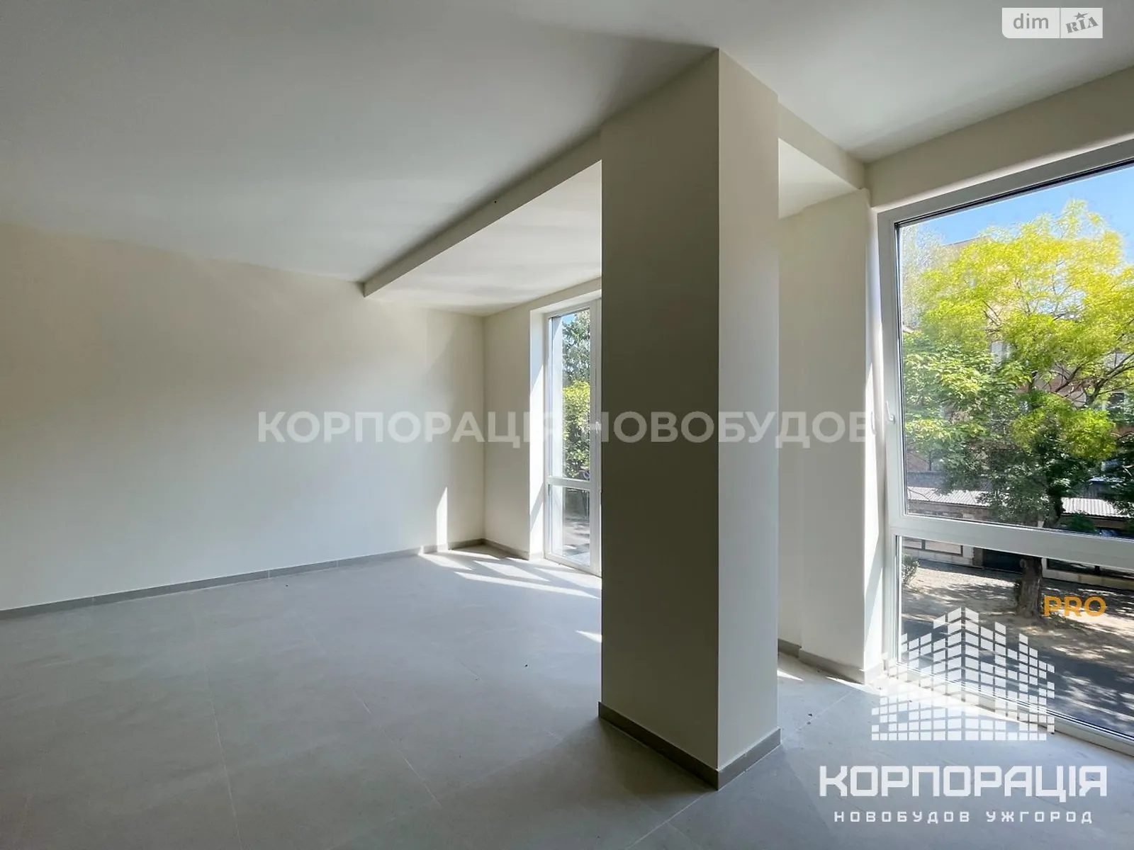 Сдается в аренду офис 37 кв. м в бизнес-центре, цена: 555 $ - фото 1