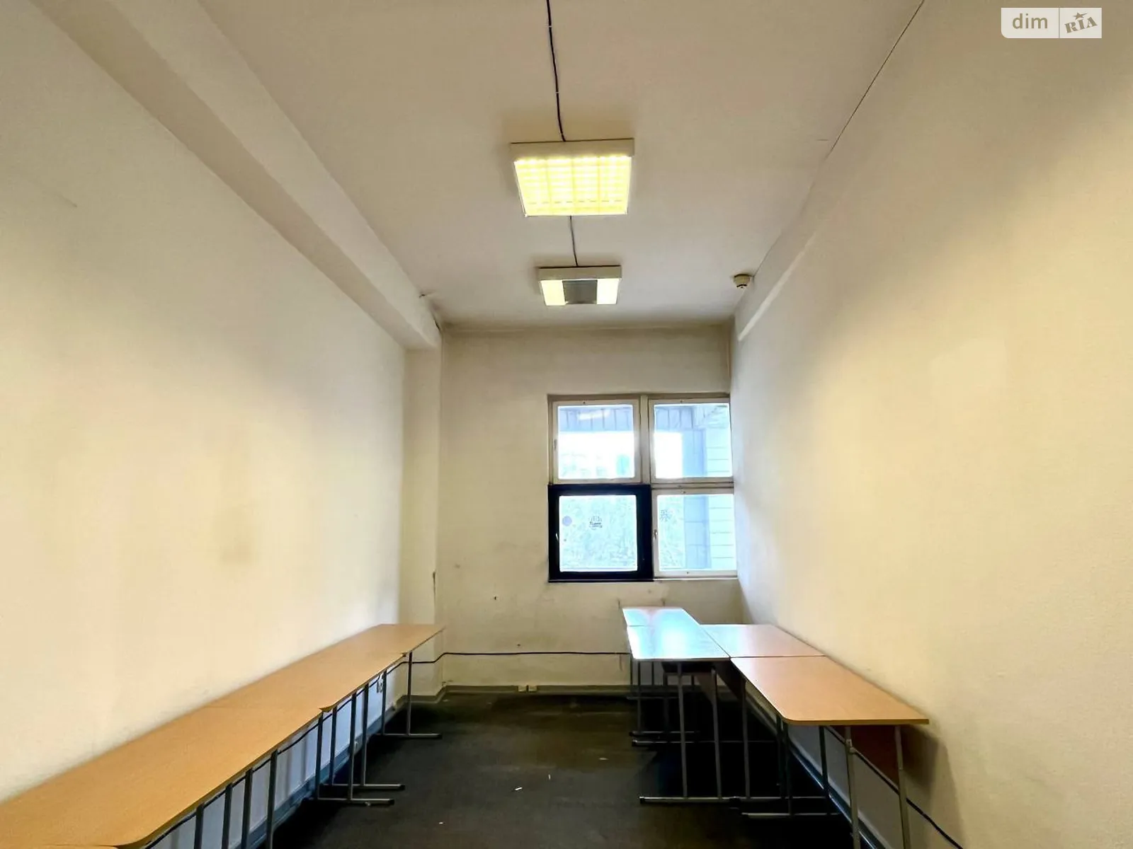 Сдается в аренду объект сферы услуг 21 кв. м в 4-этажном здании, цена: 5670 грн - фото 1