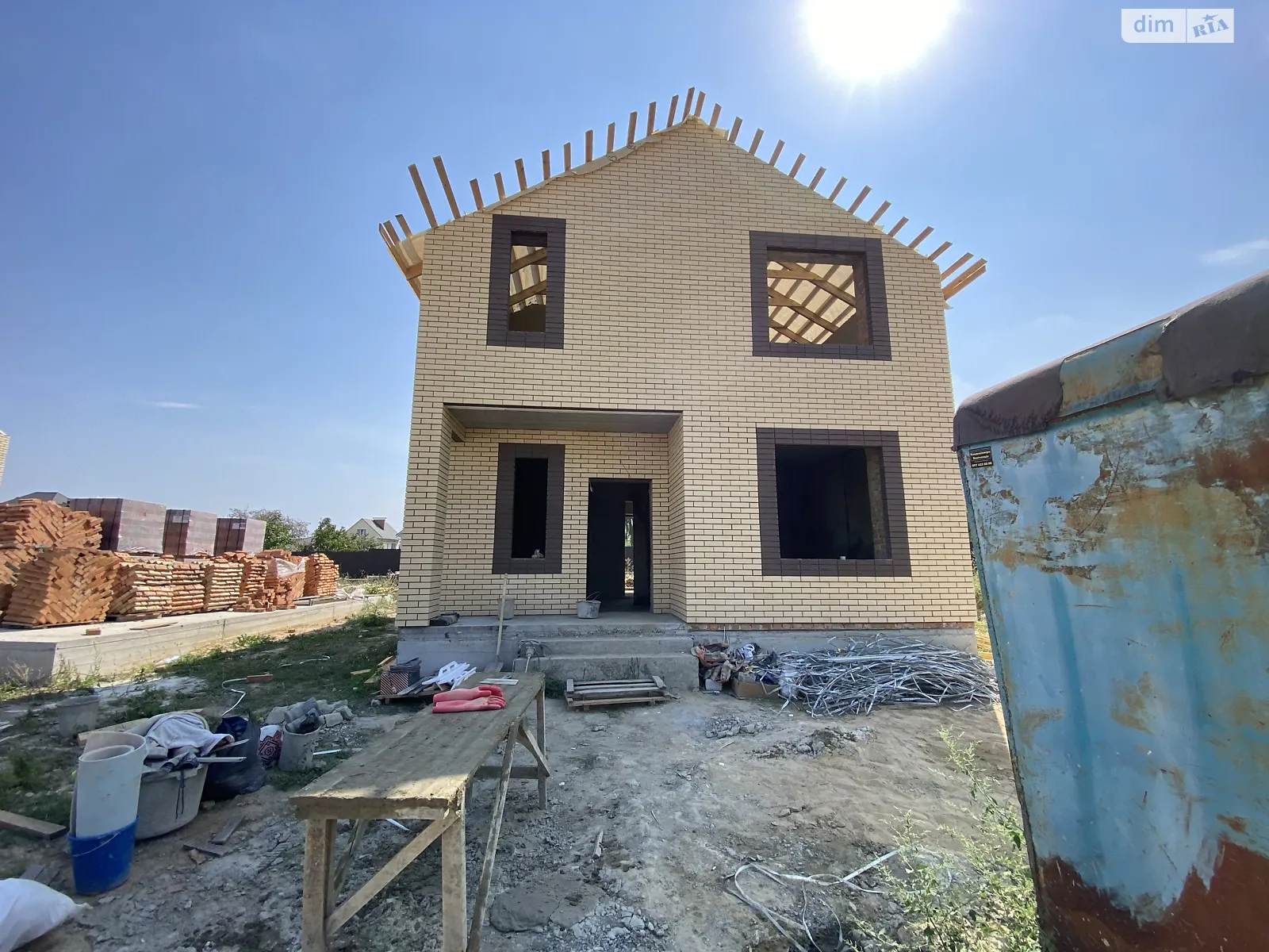 Продается дом на 2 этажа 124 кв. м с садом, цена: 96000 $ - фото 1