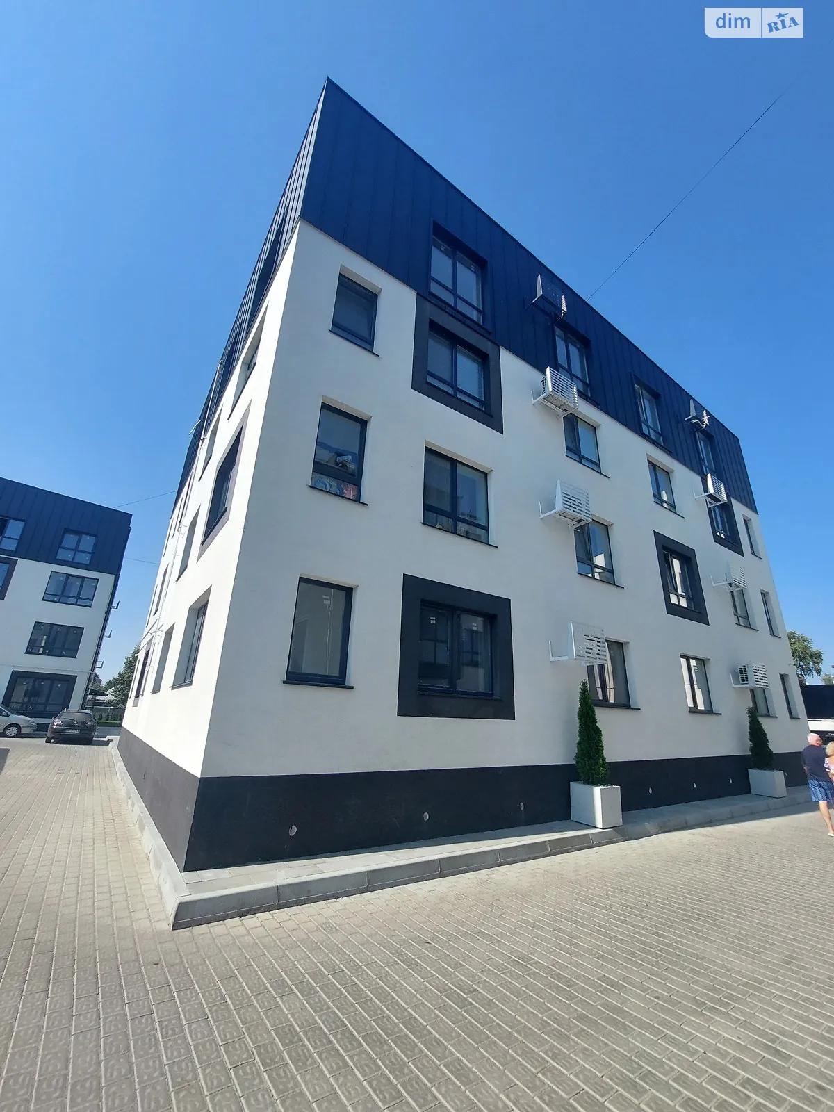 Продается 2-комнатная квартира 61.5 кв. м в Ровно, ул. Самчука Уласа, 30Е - фото 1