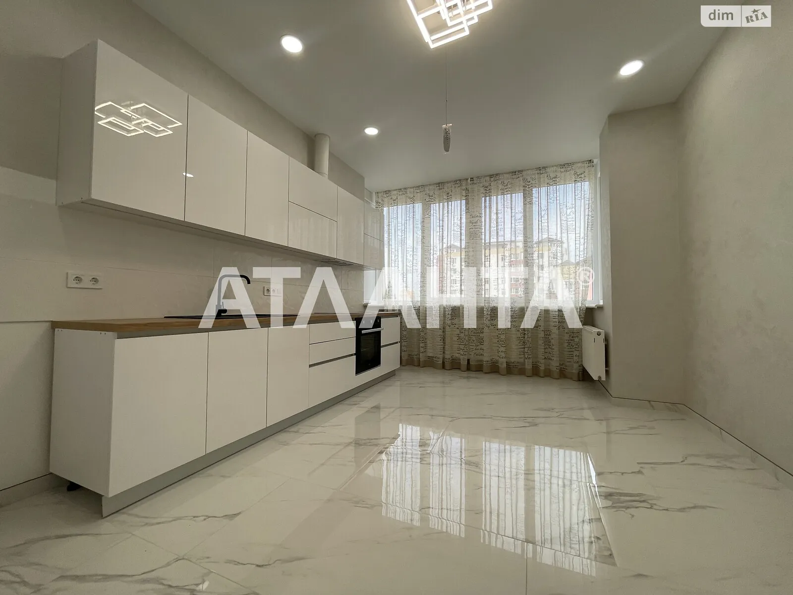 Продается 2-комнатная квартира 83.7 кв. м в Одессе, ул. Педагогическая - фото 1