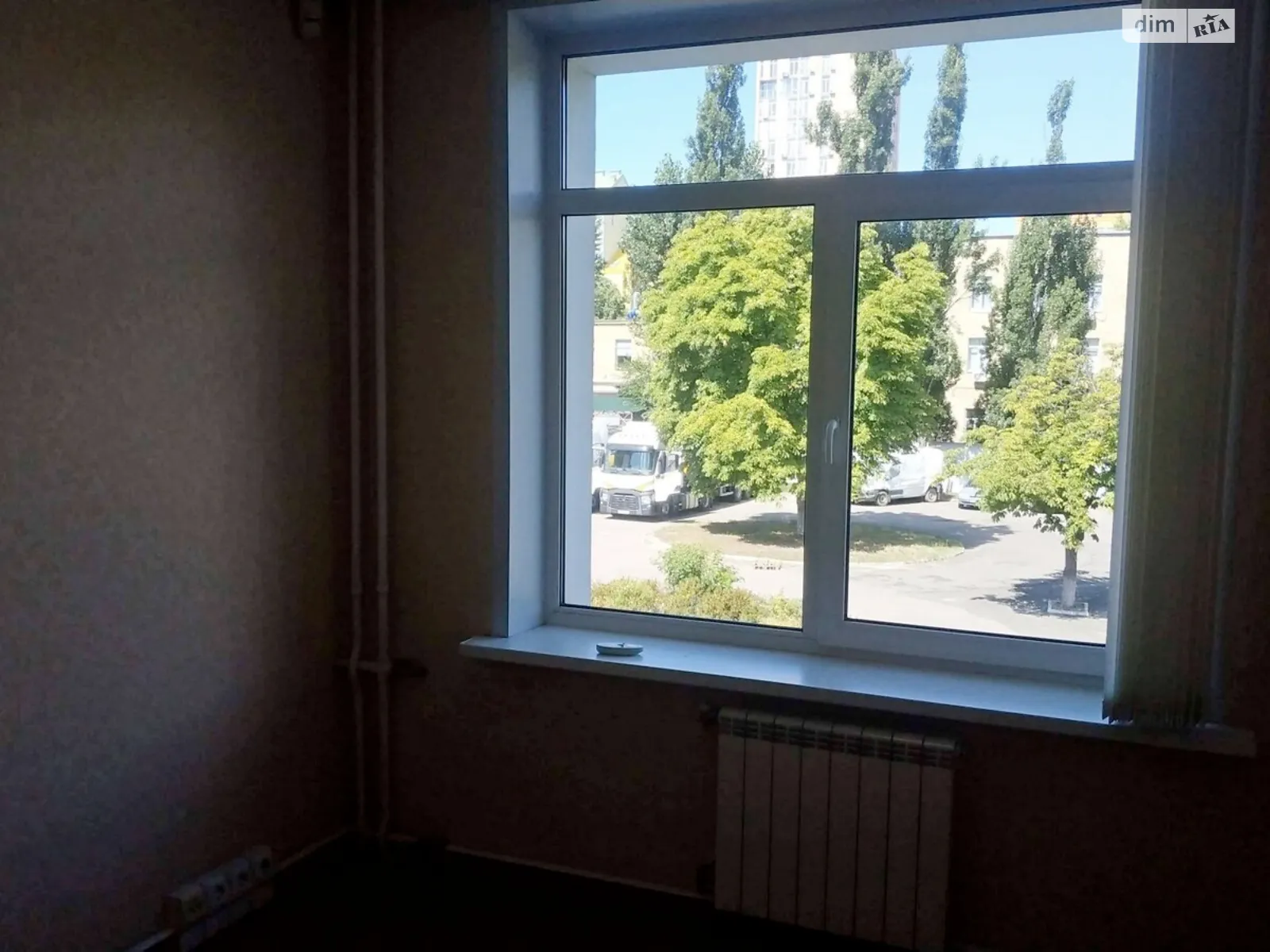 Здається в оренду офіс 15.5 кв. м в бізнес-центрі, цена: 5885 грн - фото 1