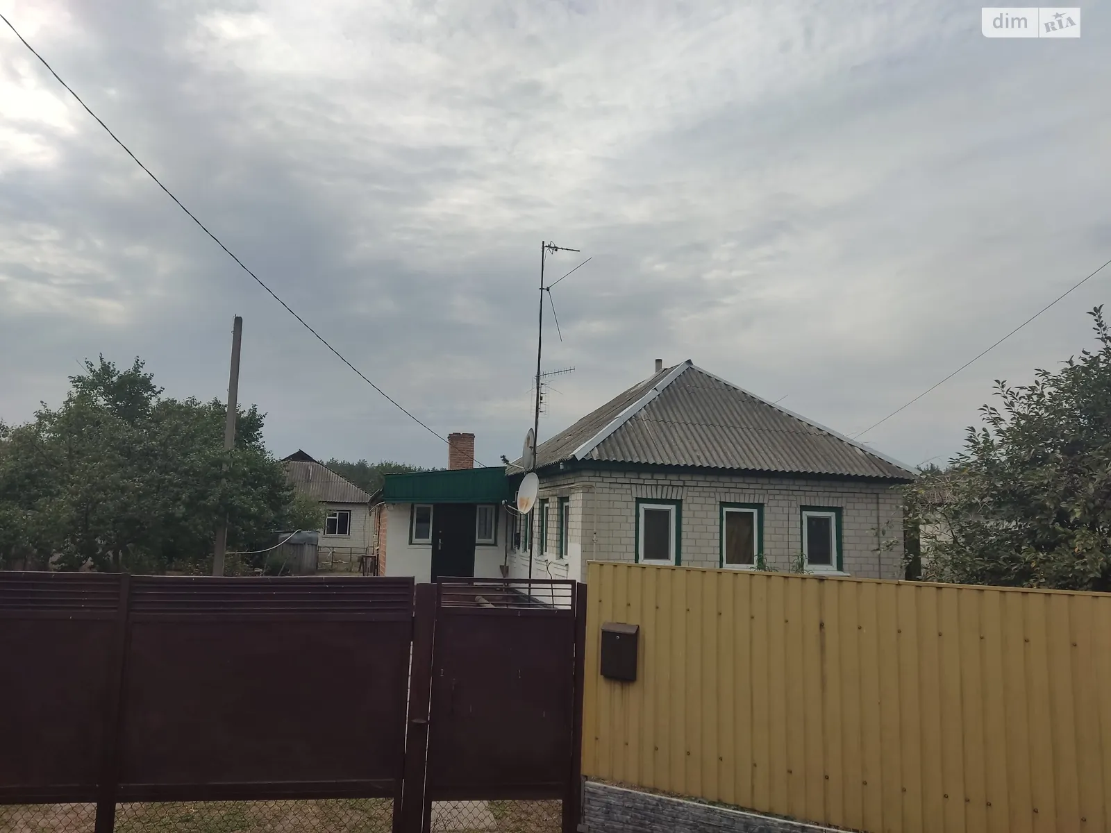 Продается дом на 2 этажа 70 кв. м с баней/сауной, цена: 50000 $ - фото 1