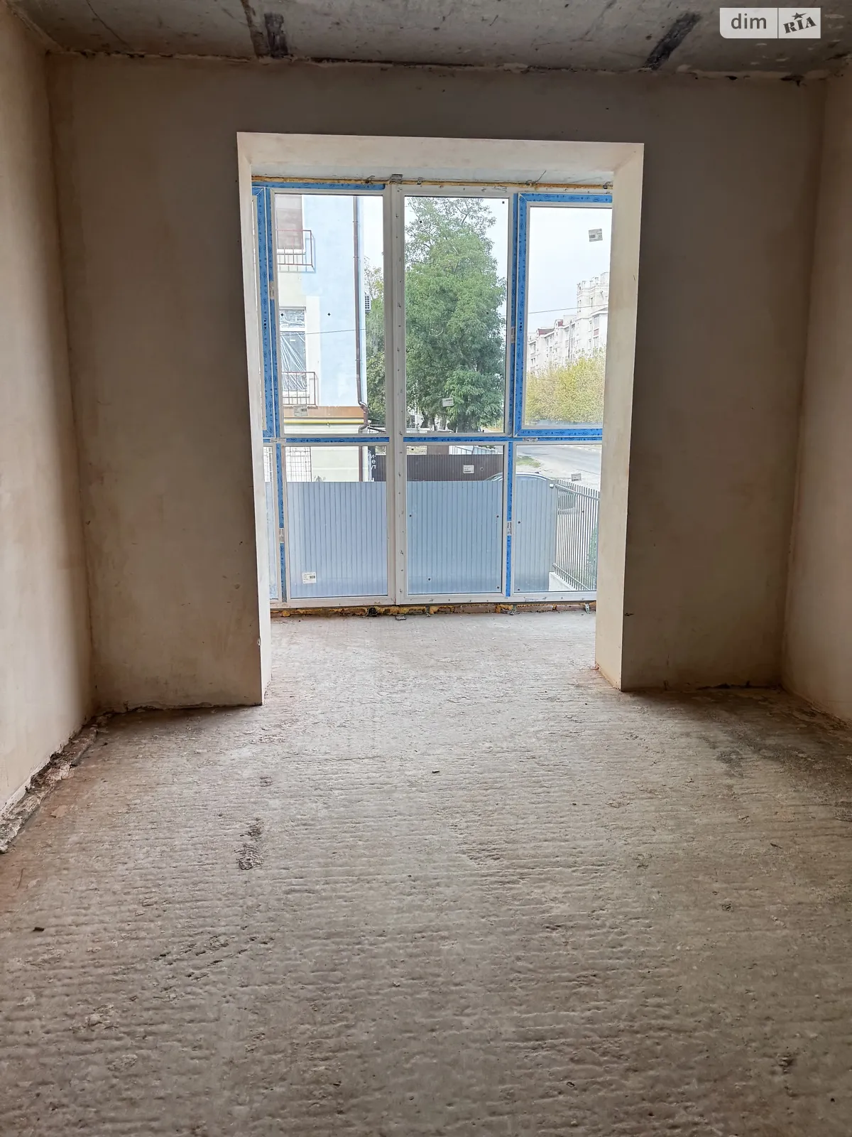 Продается 1-комнатная квартира 40 кв. м в Гостомеле, ул. Богдана Хмельницкого(Кирова), 1В - фото 1