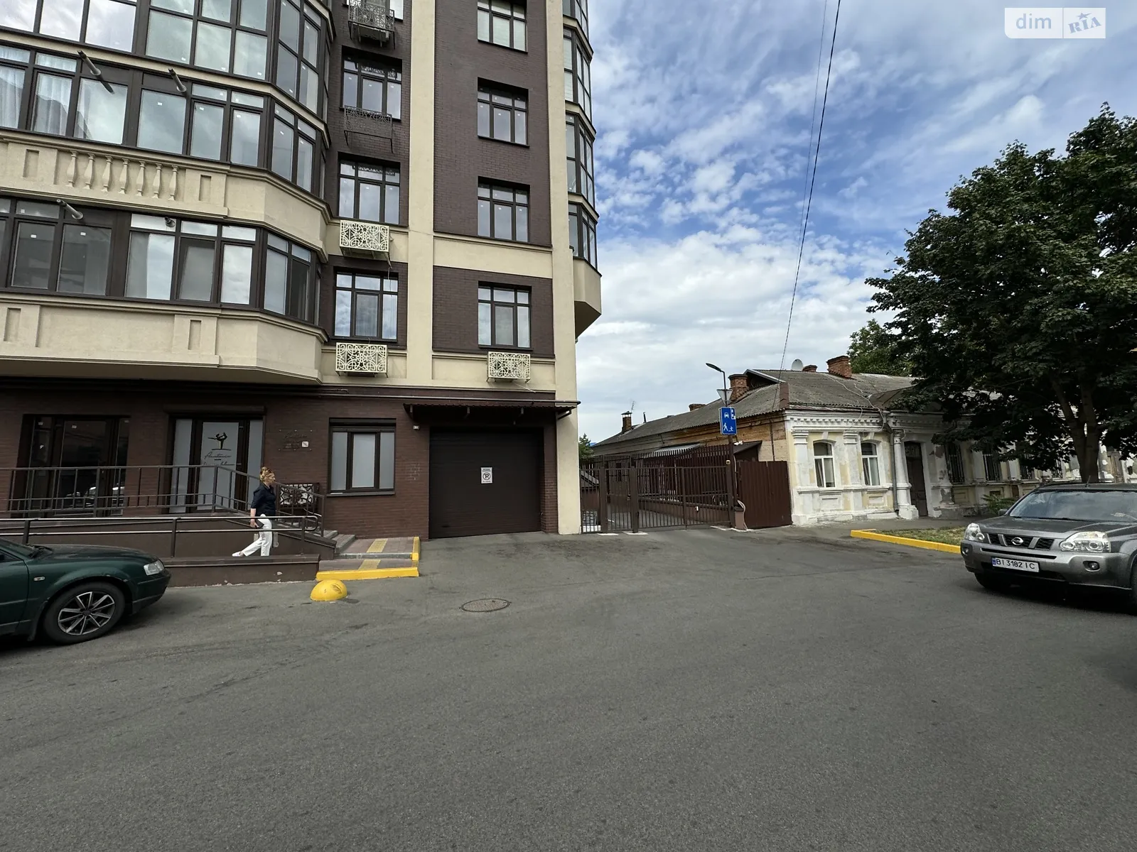 Продается 1-комнатная квартира 57.2 кв. м в Полтаве, ул. Орлика Филиппа, 26 - фото 1