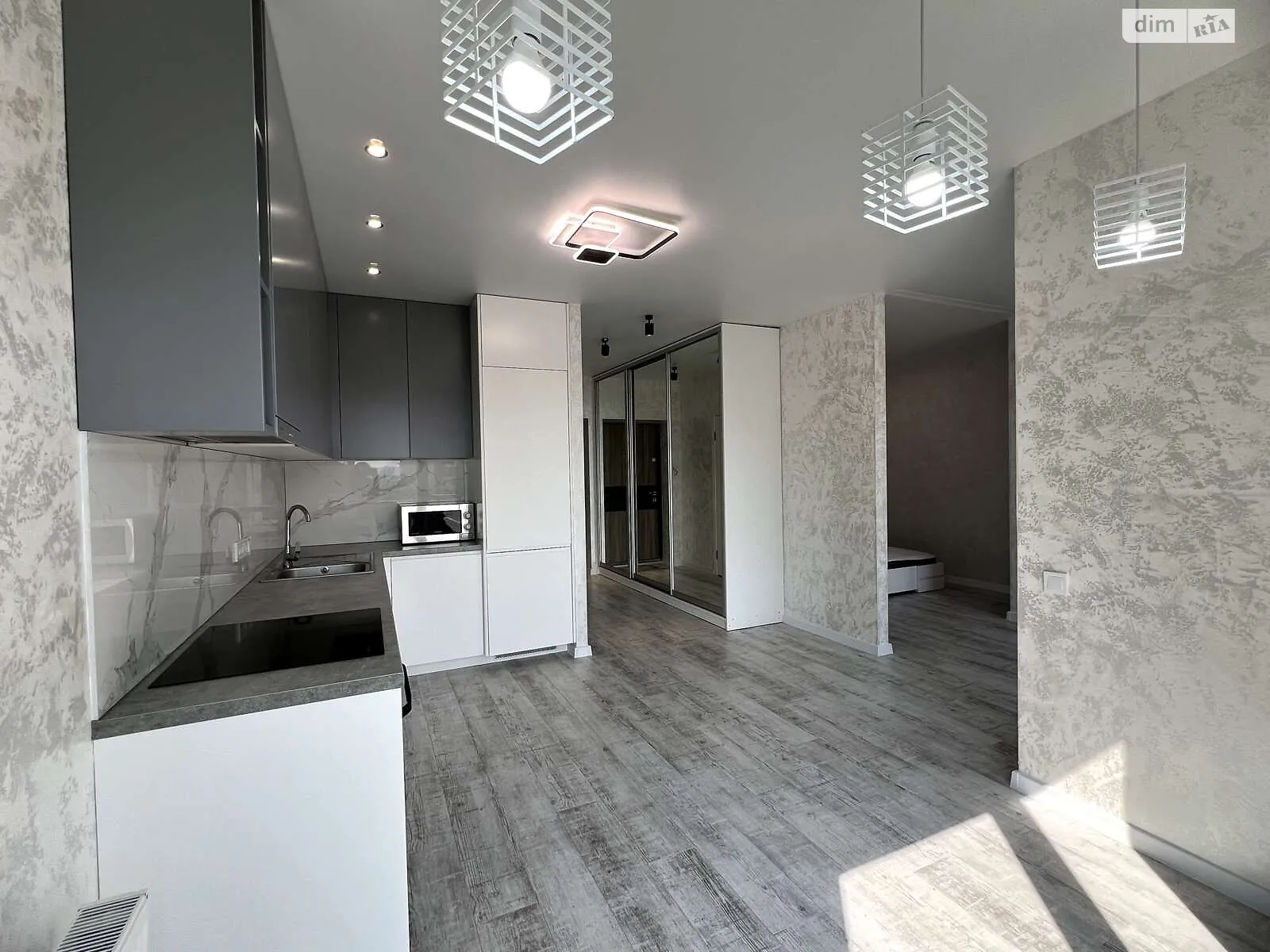 Продається 1-кімнатна квартира 43 кв. м у Рівному, вул. Корольова, 9 - фото 1