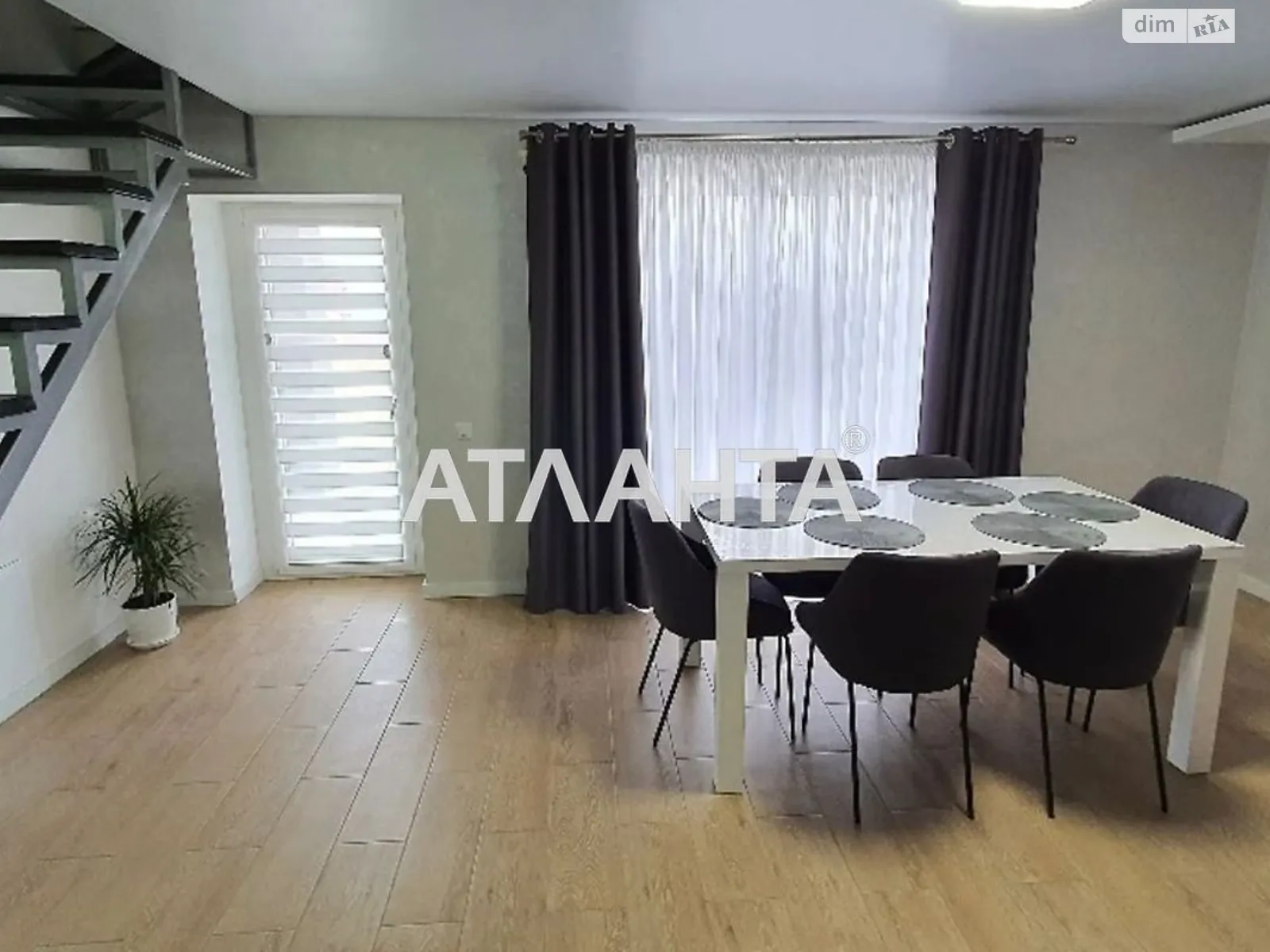 Продается дом на 2 этажа 340 кв. м с подвалом, цена: 230000 $ - фото 1
