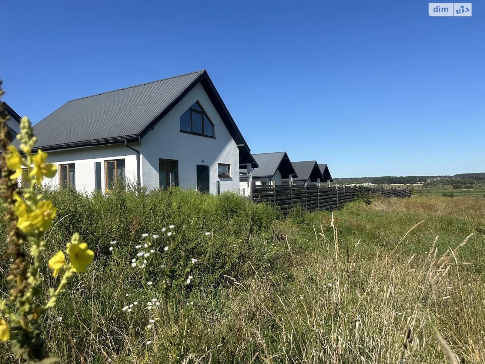Продается дом на 2 этажа 108.8 кв. м с гаражом, цена: 96000 $ - фото 1