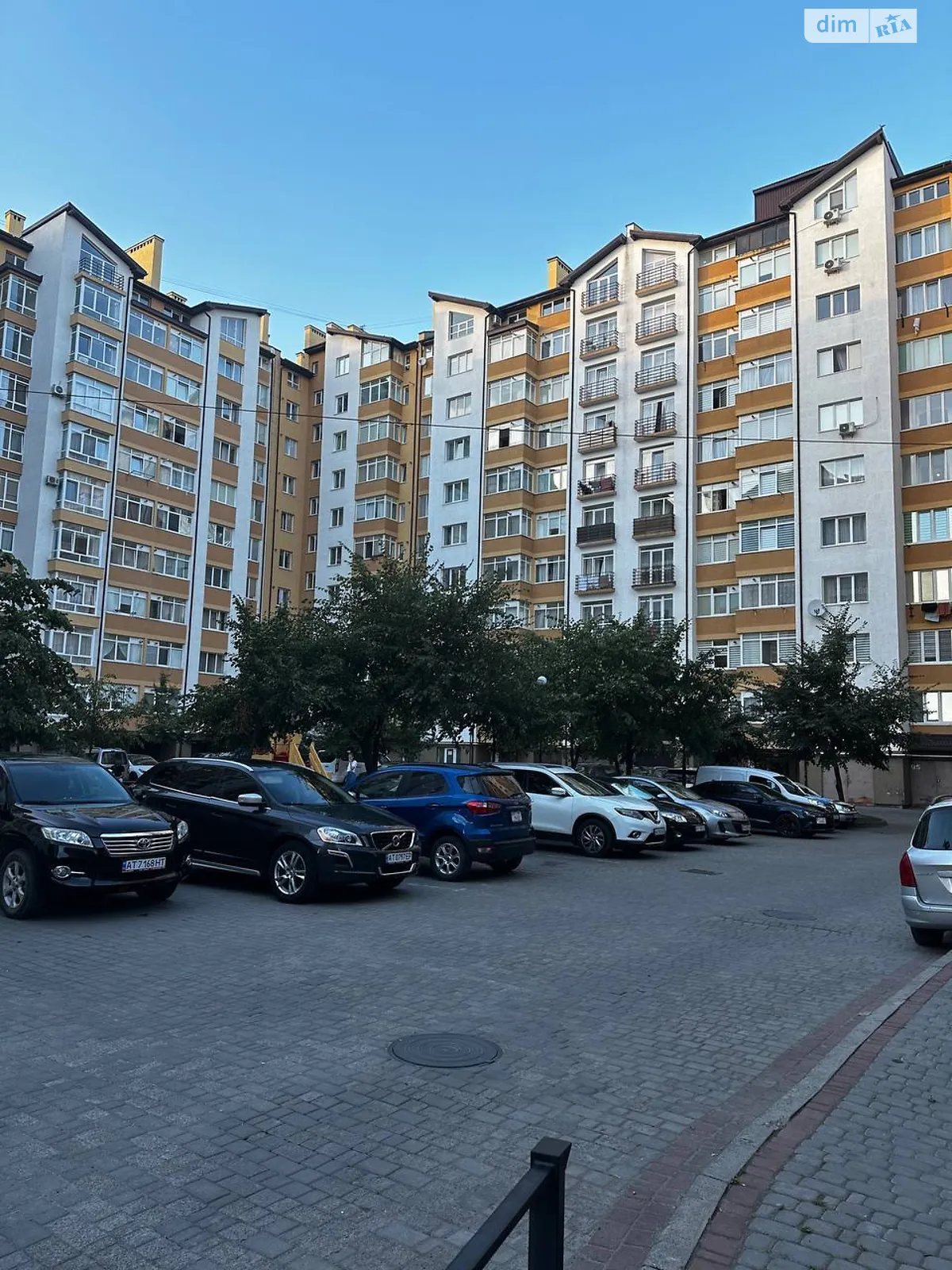 Продается 1-комнатная квартира 44 кв. м в Ивано-Франковске, ул. Пасечная, 2А - фото 1