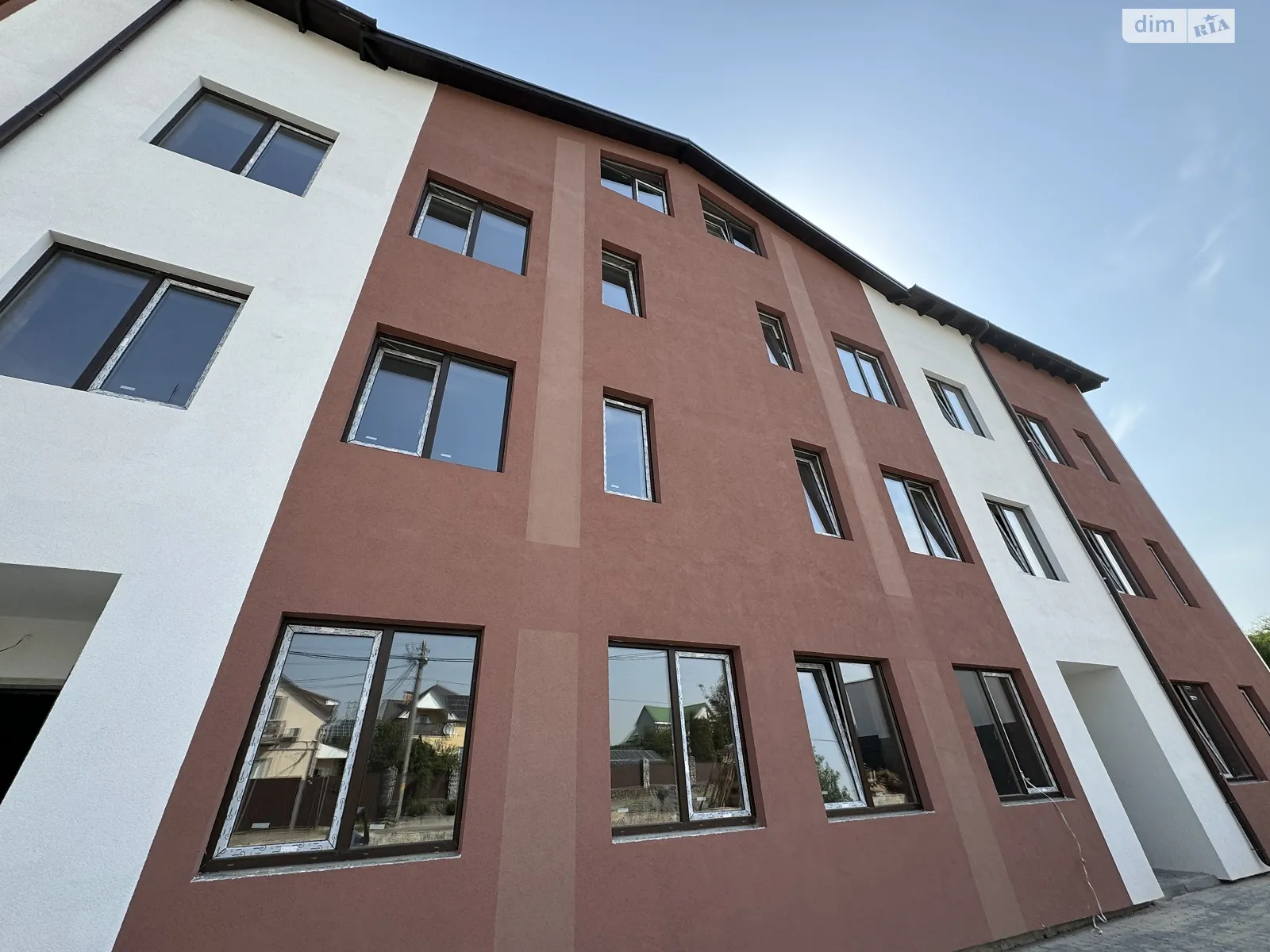 Продается 1-комнатная квартира 25 кв. м в Гостомеле, ул. Юбилейная, 4З - фото 1