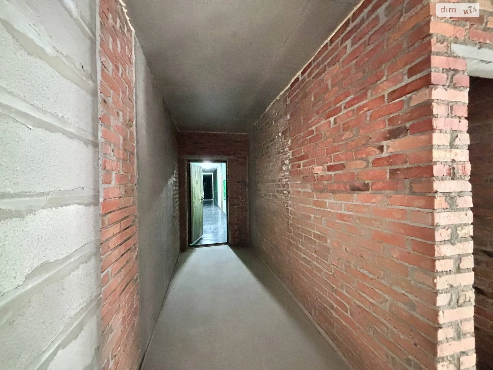 Продается 1-комнатная квартира 41.8 кв. м в Ирпене, ул. Университетская(Карла Маркса), 3/15 - фото 1